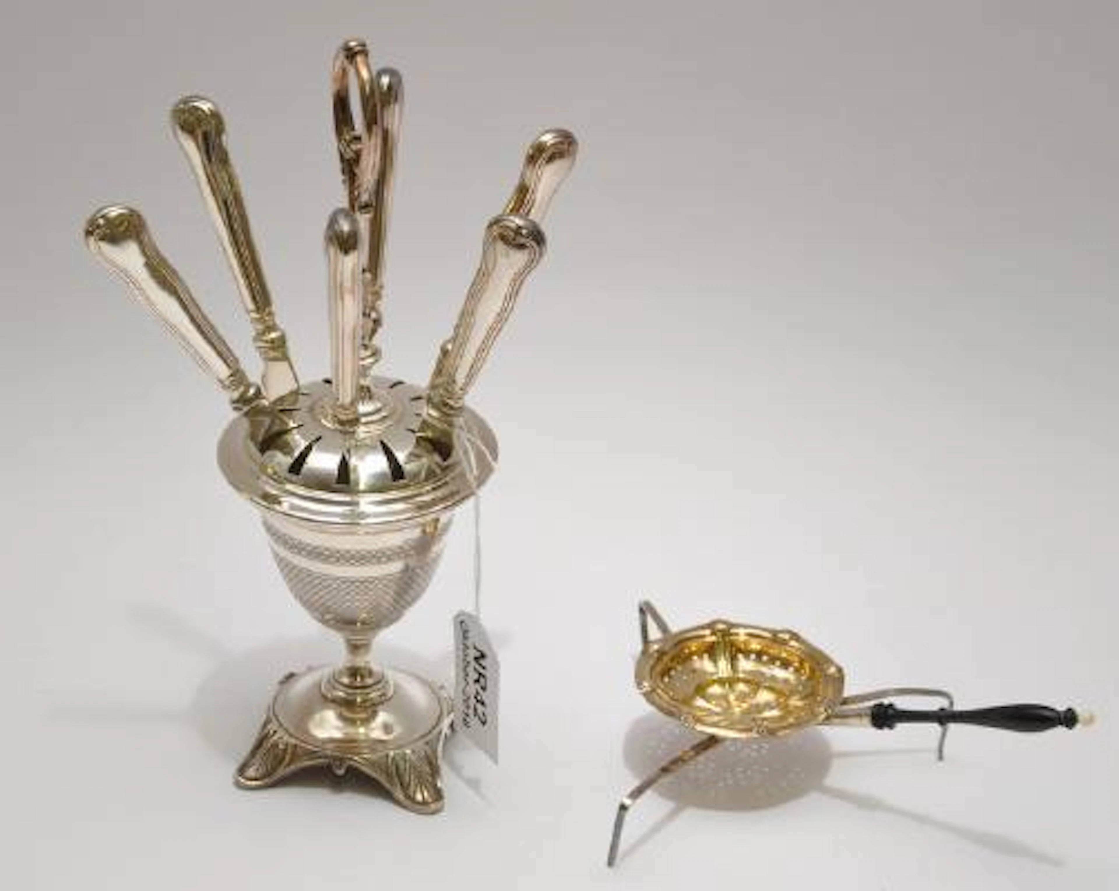 Fruktknivar Med Ställ Nysilver