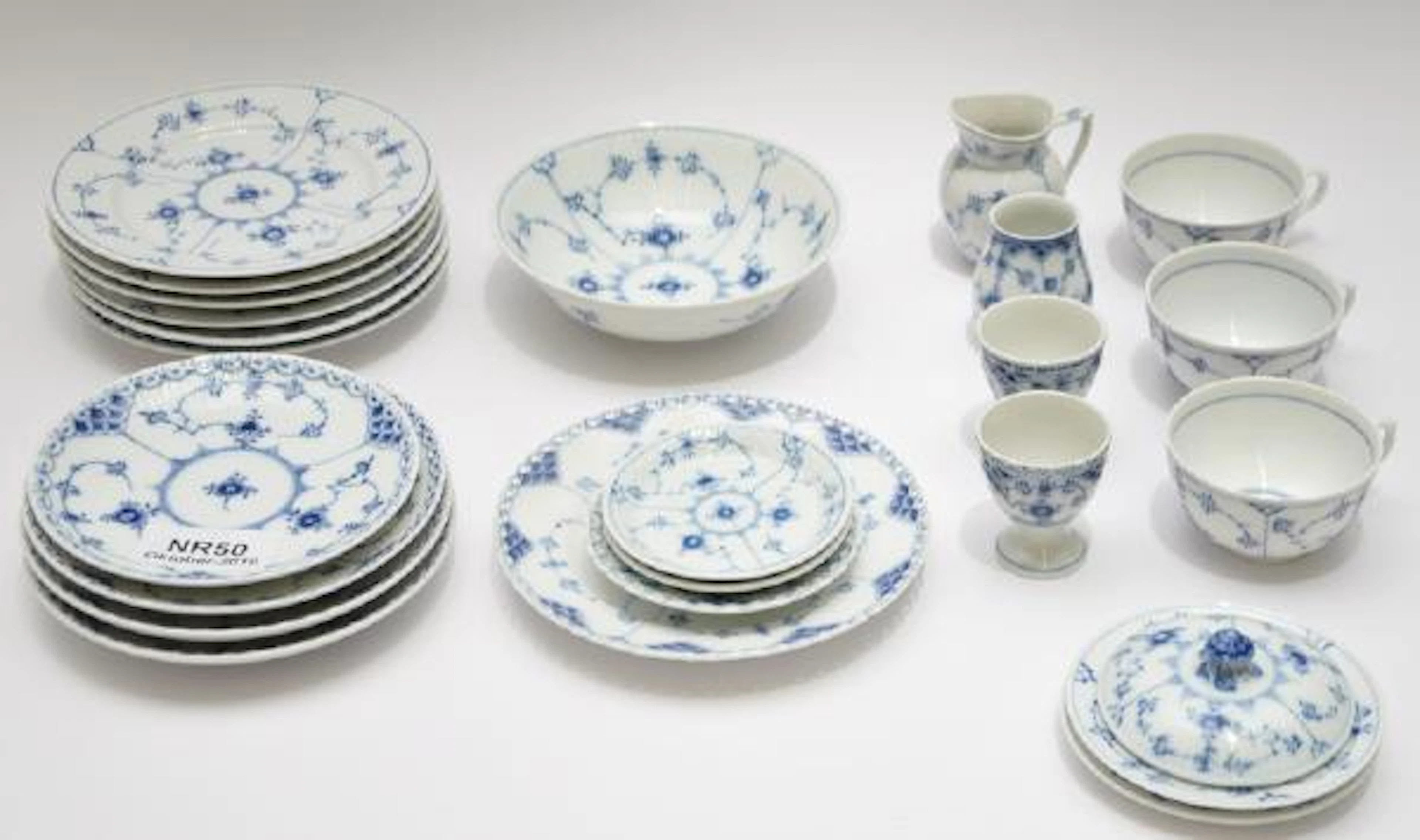 Porslin Musselmalet Royal Copenhagen Denmark 24 Delar