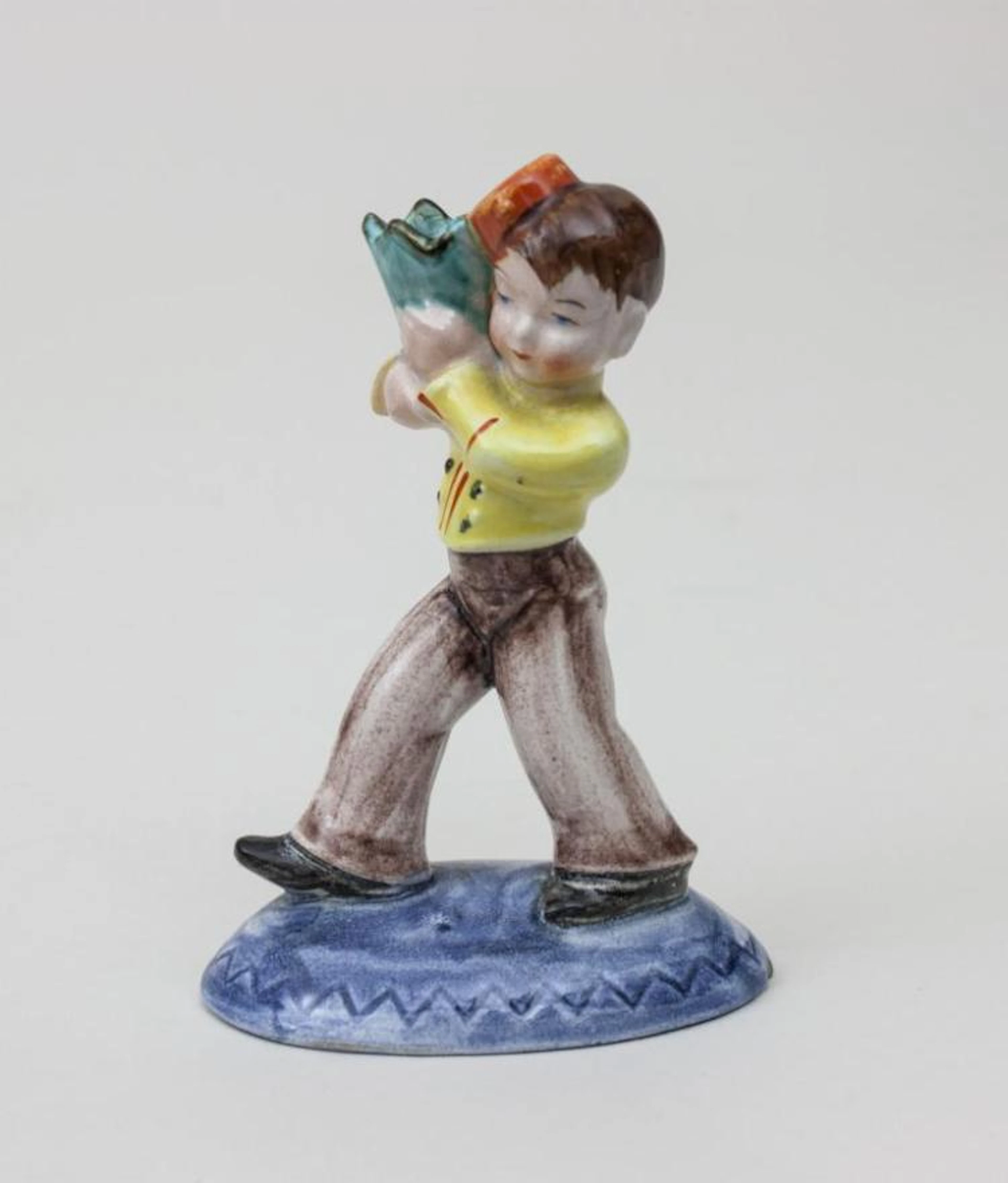 Figur eines Pagen als Kerzenleuchter/ Bellboy As Candlestick Holder