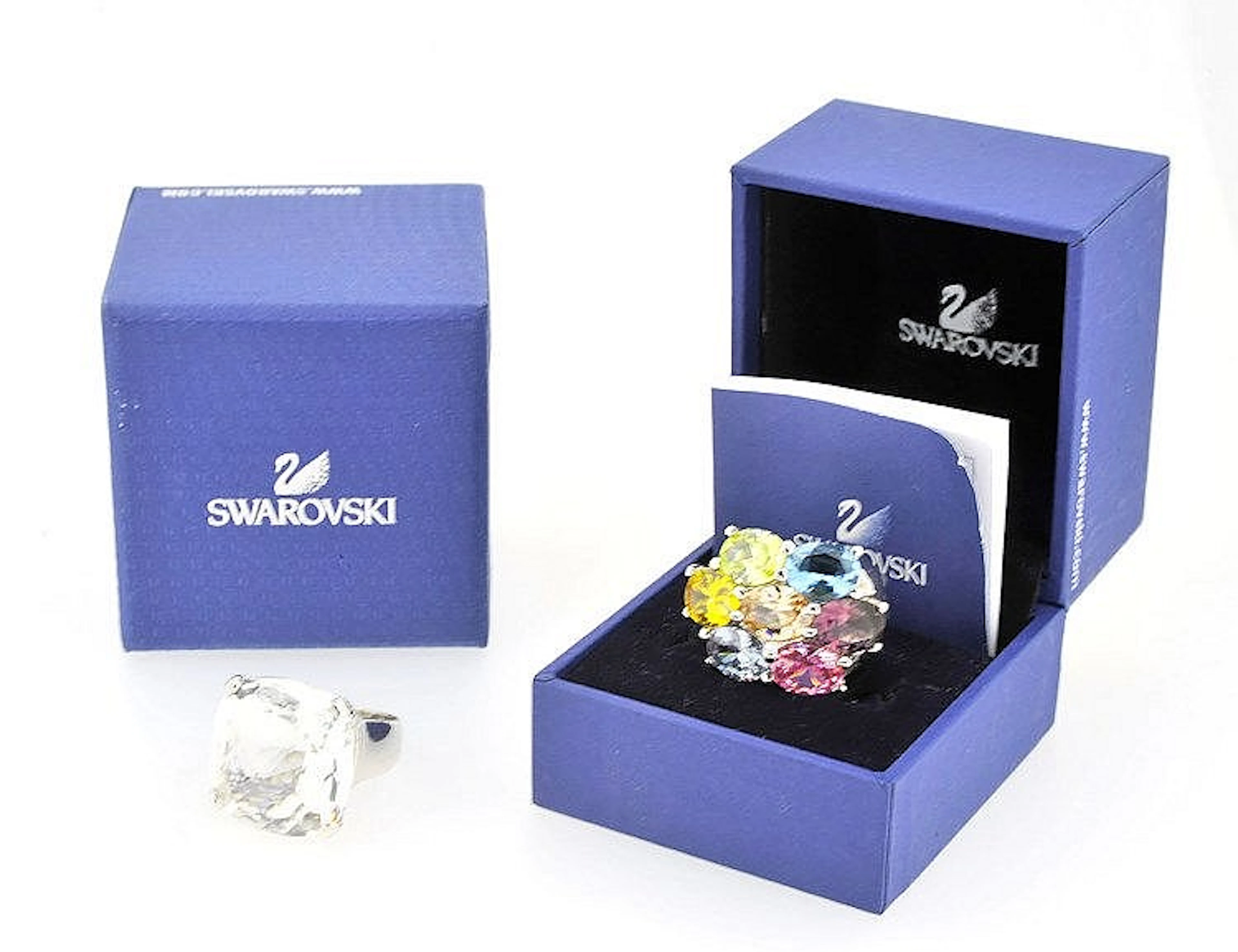 SWAROVSKI