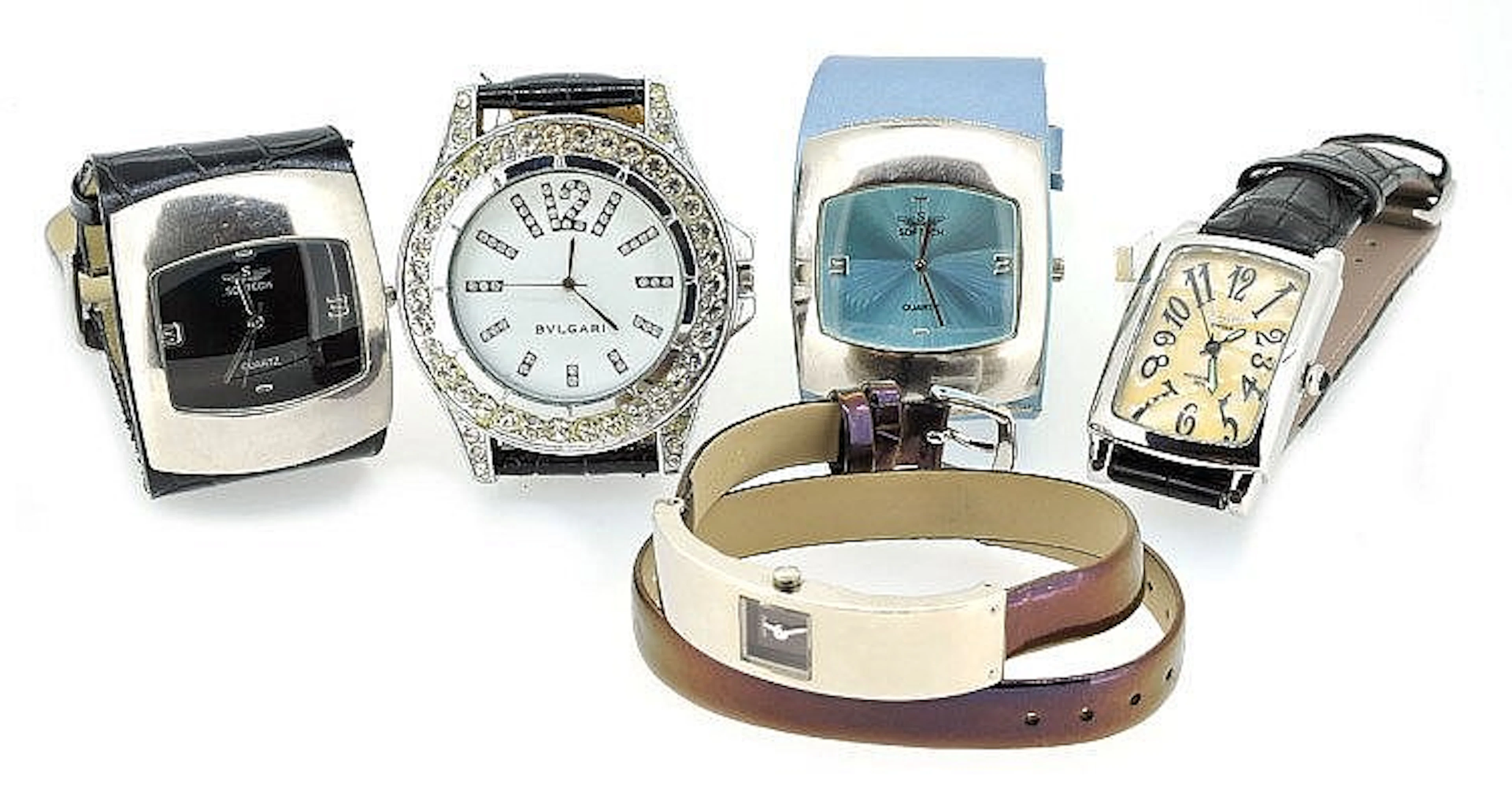 LOT DE 5 MONTRES