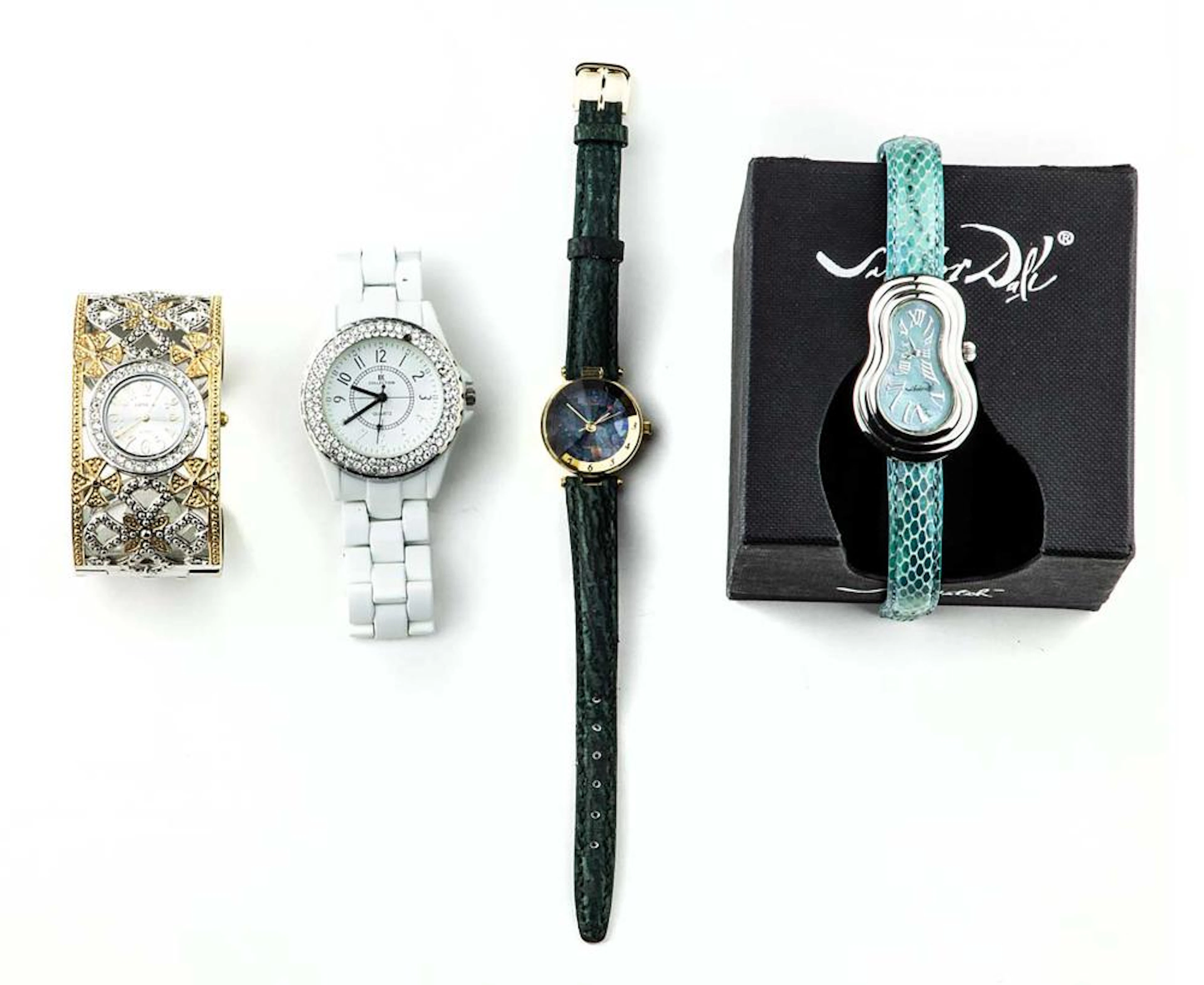LOT DE 4 MONTRES DE FANTAISIE