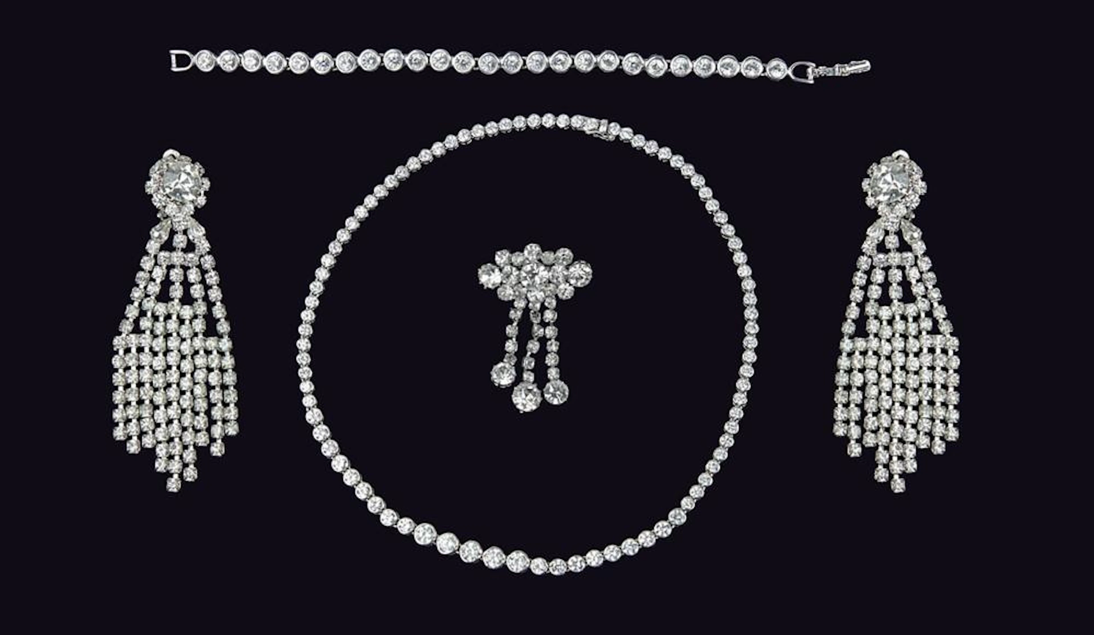 LOT DE 5 BIJOUX DE FANTAISIE
