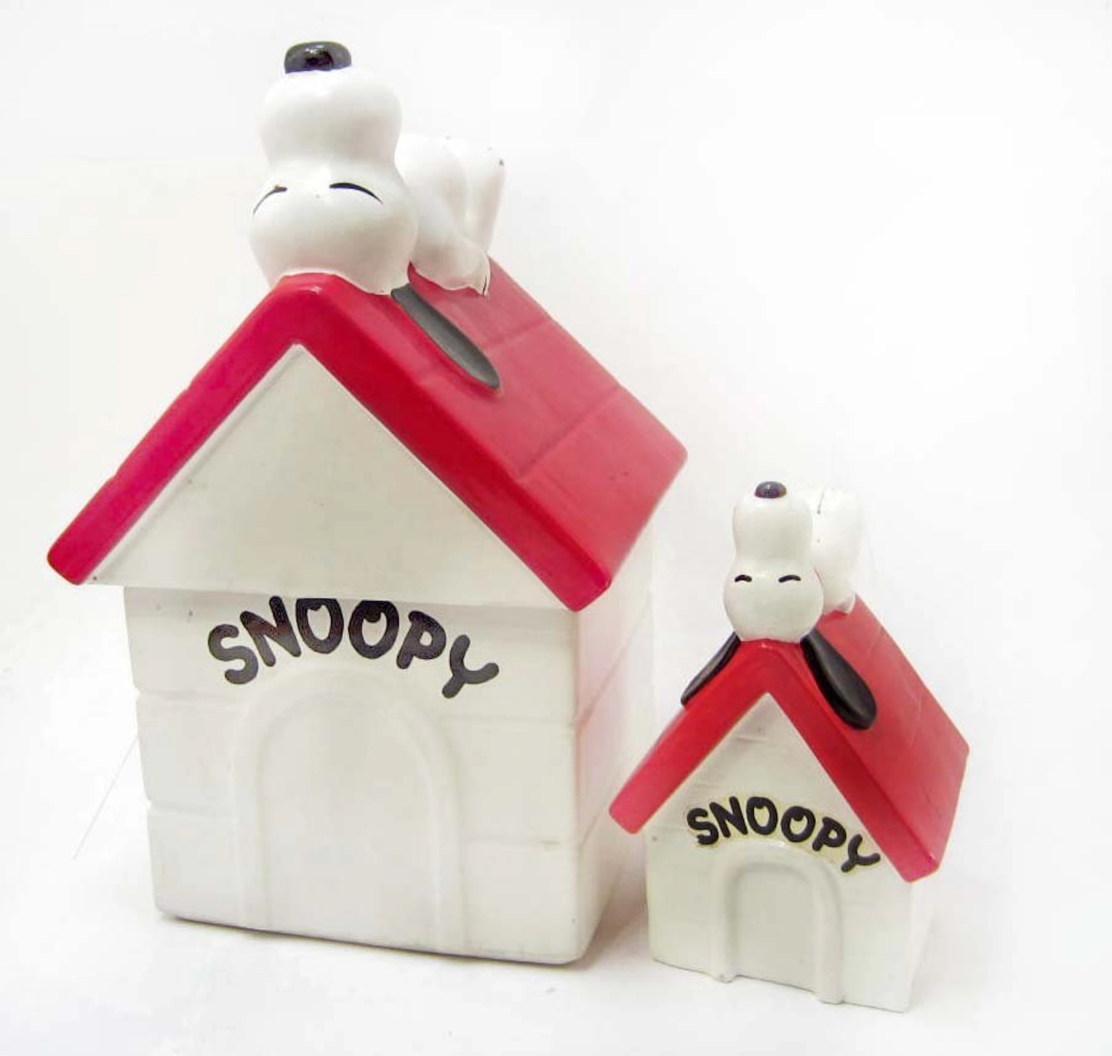 Cookie jar and matching bank - snoopy dog house - mccoy