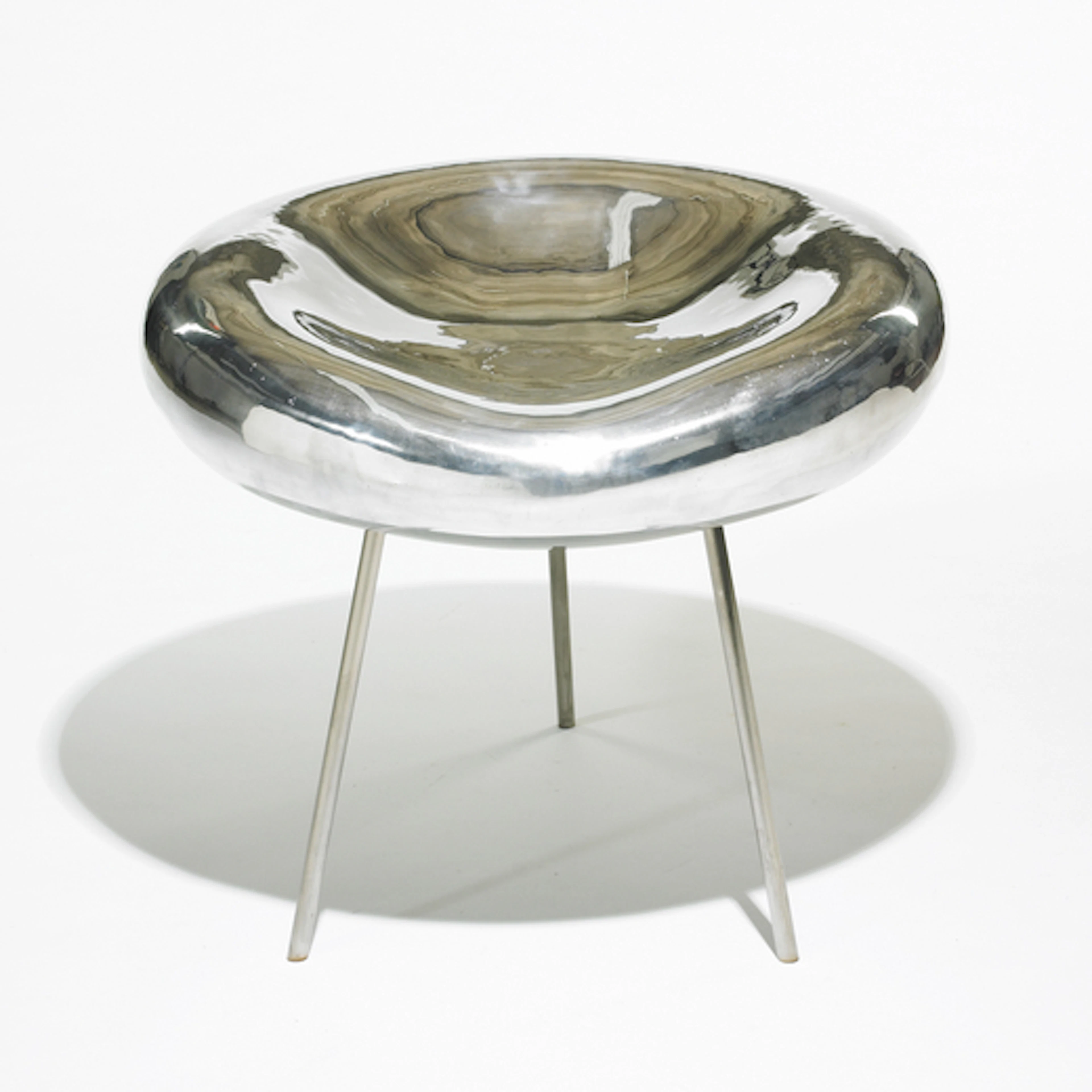 Drop chair