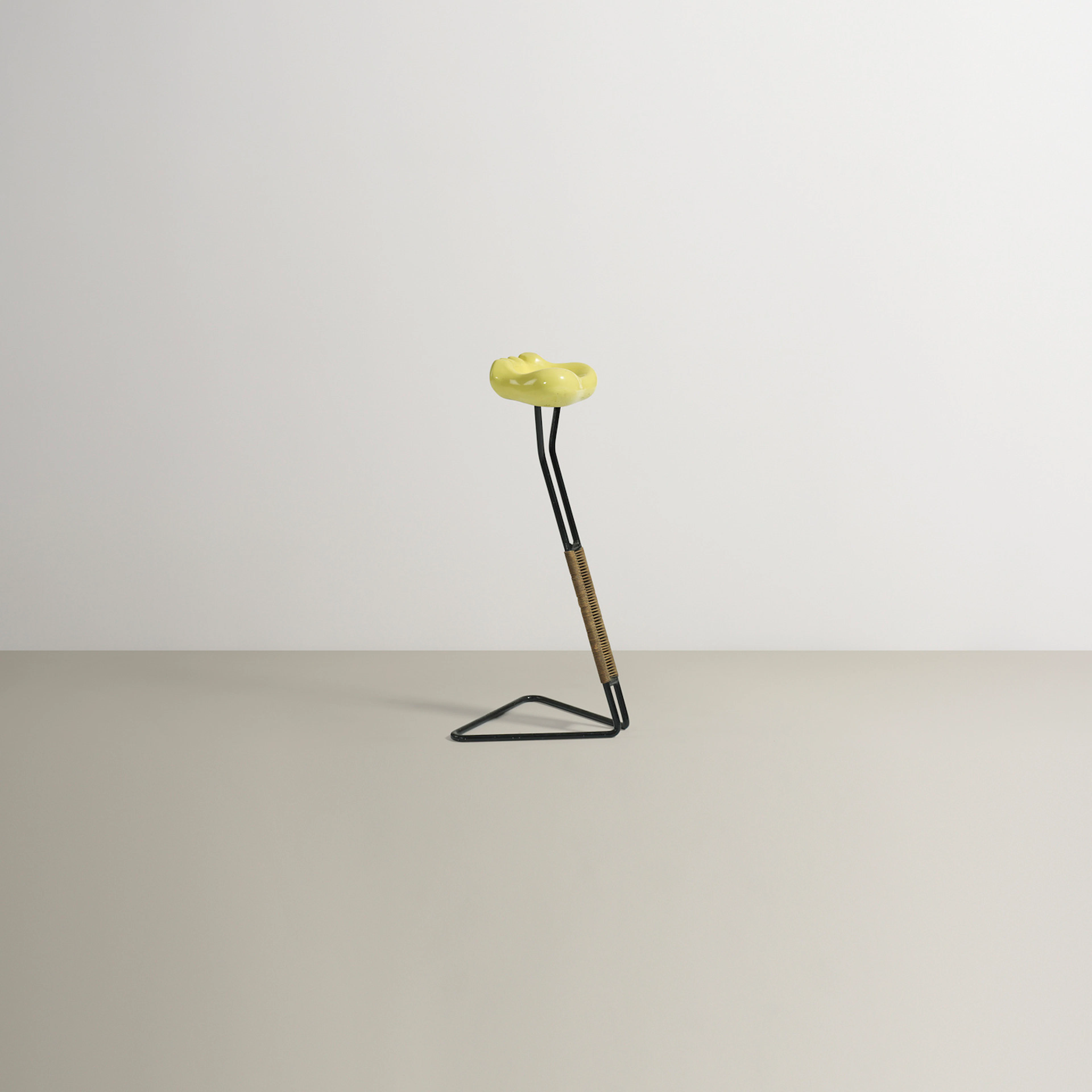Ash stand