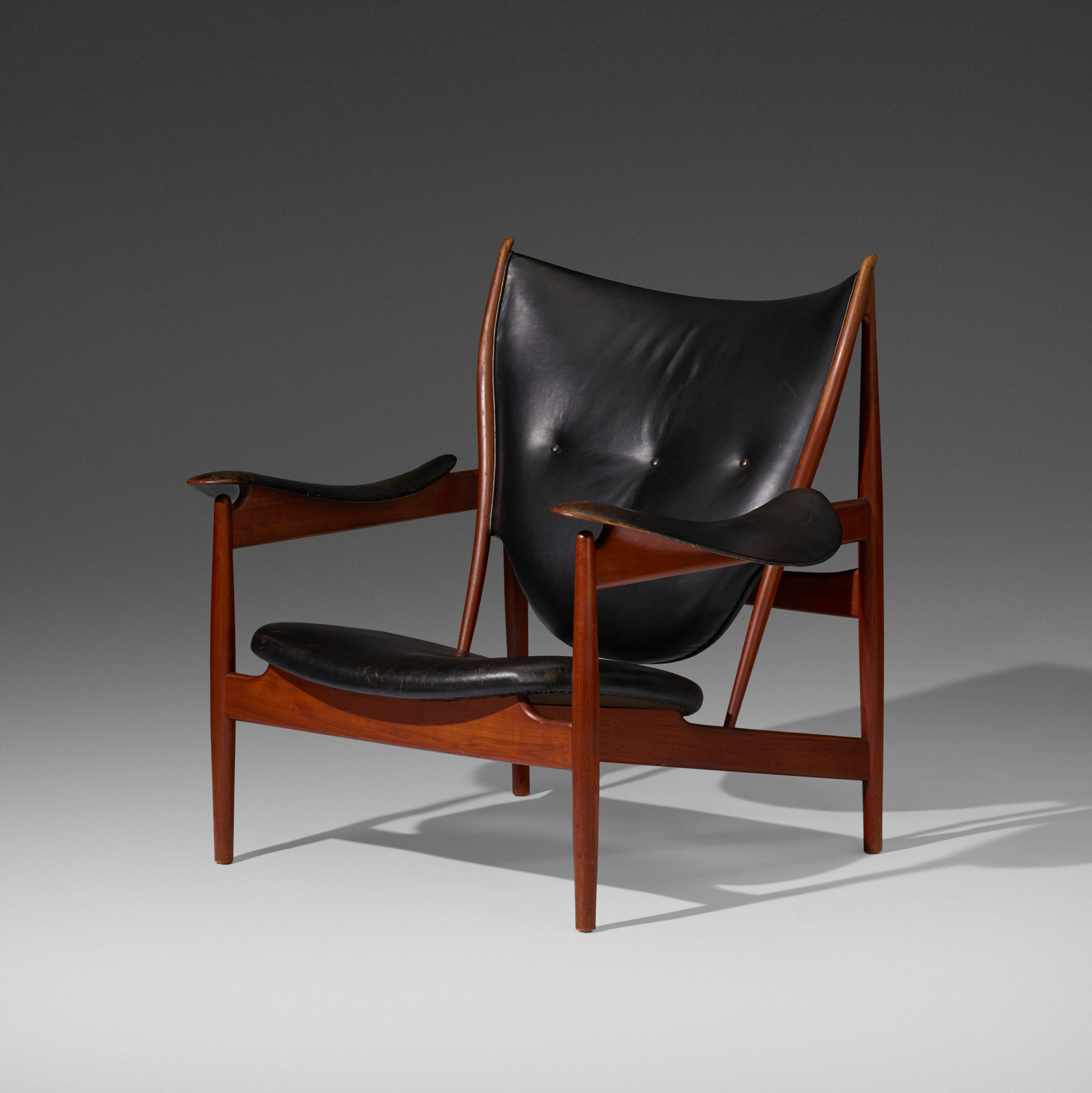 Chieftain lounge chair