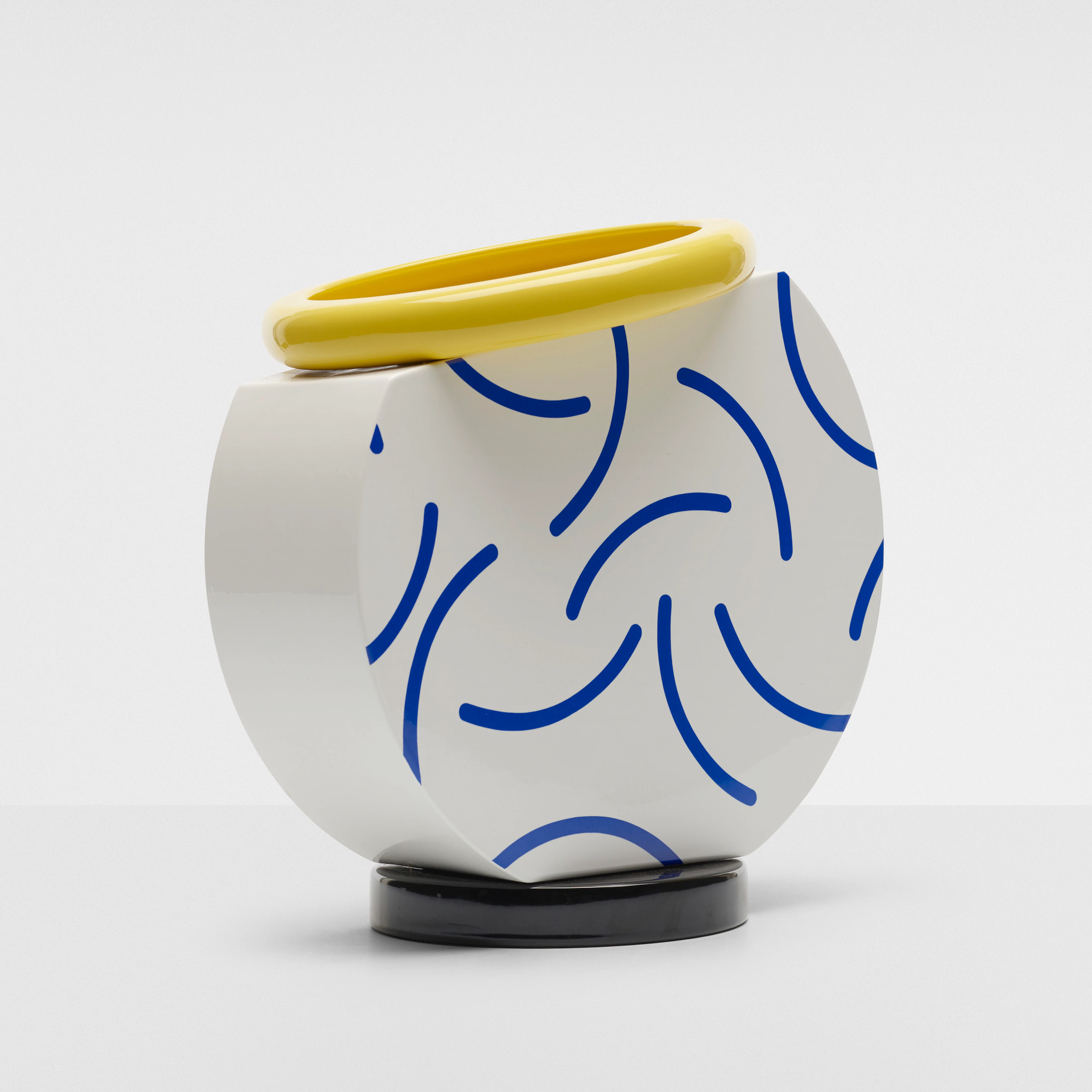 Cucumber vase – Martine Bedin