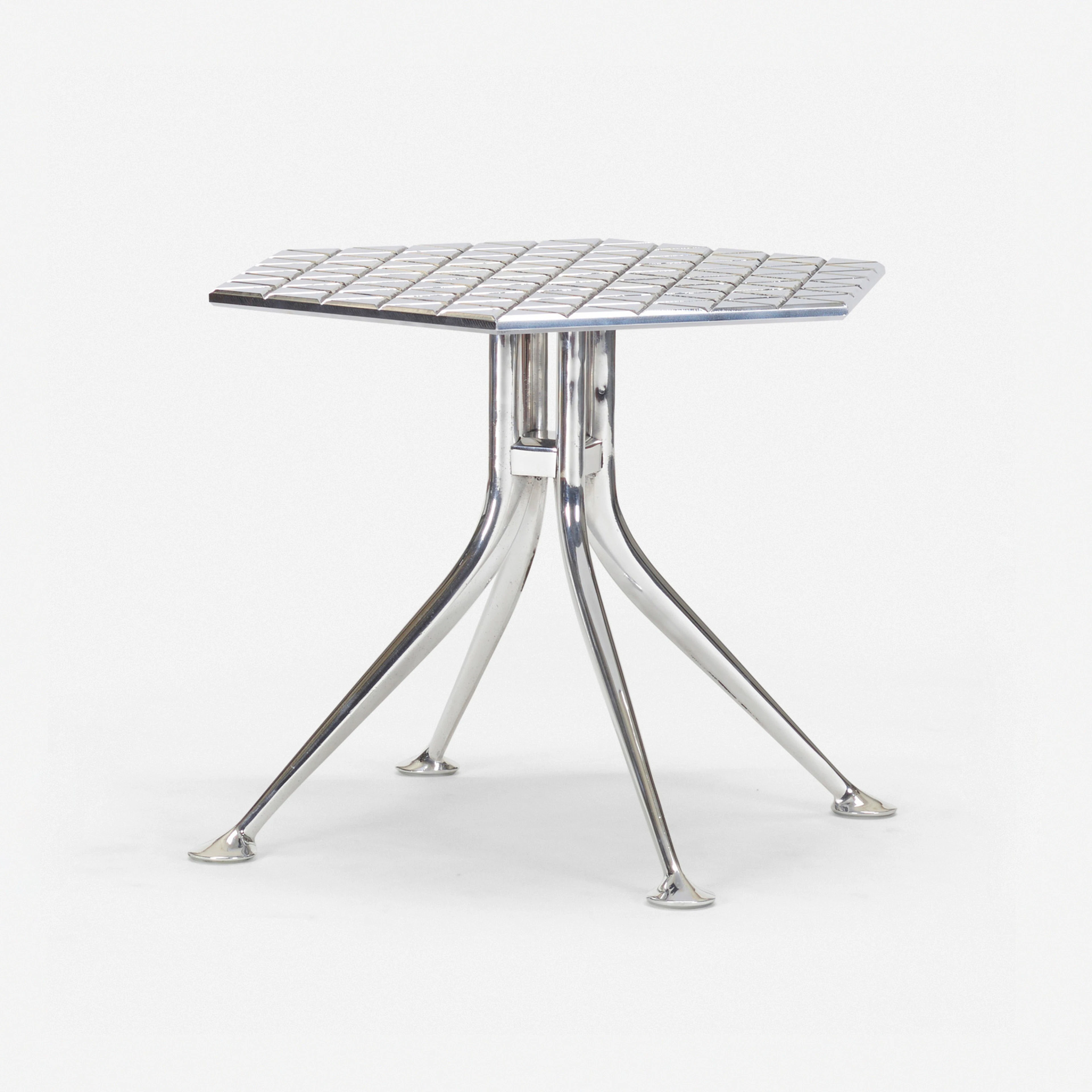 Occasional table, model 66353 – Alexander Girard