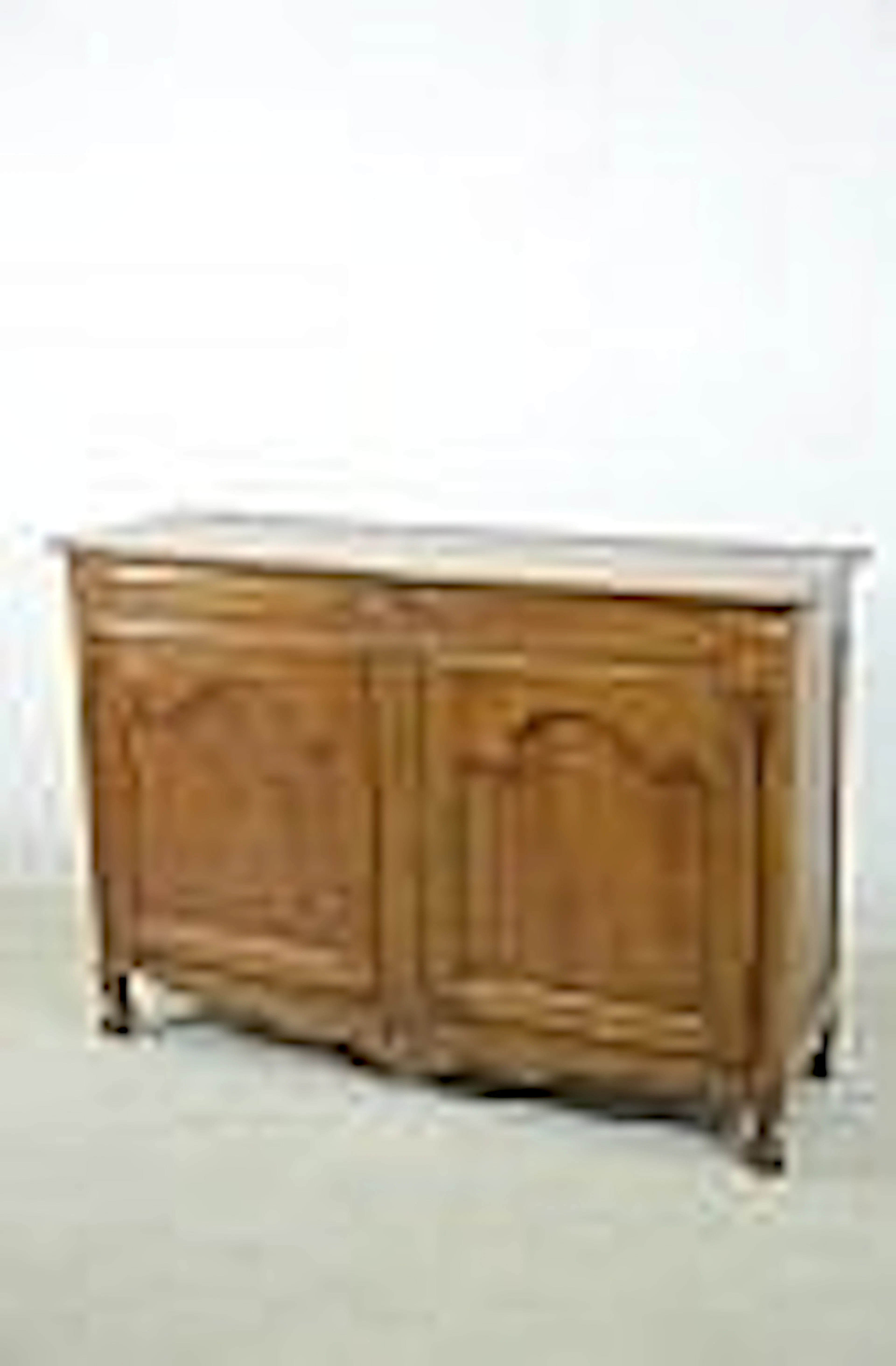 Furniture, mirrors :   Ancien bahut en merisier