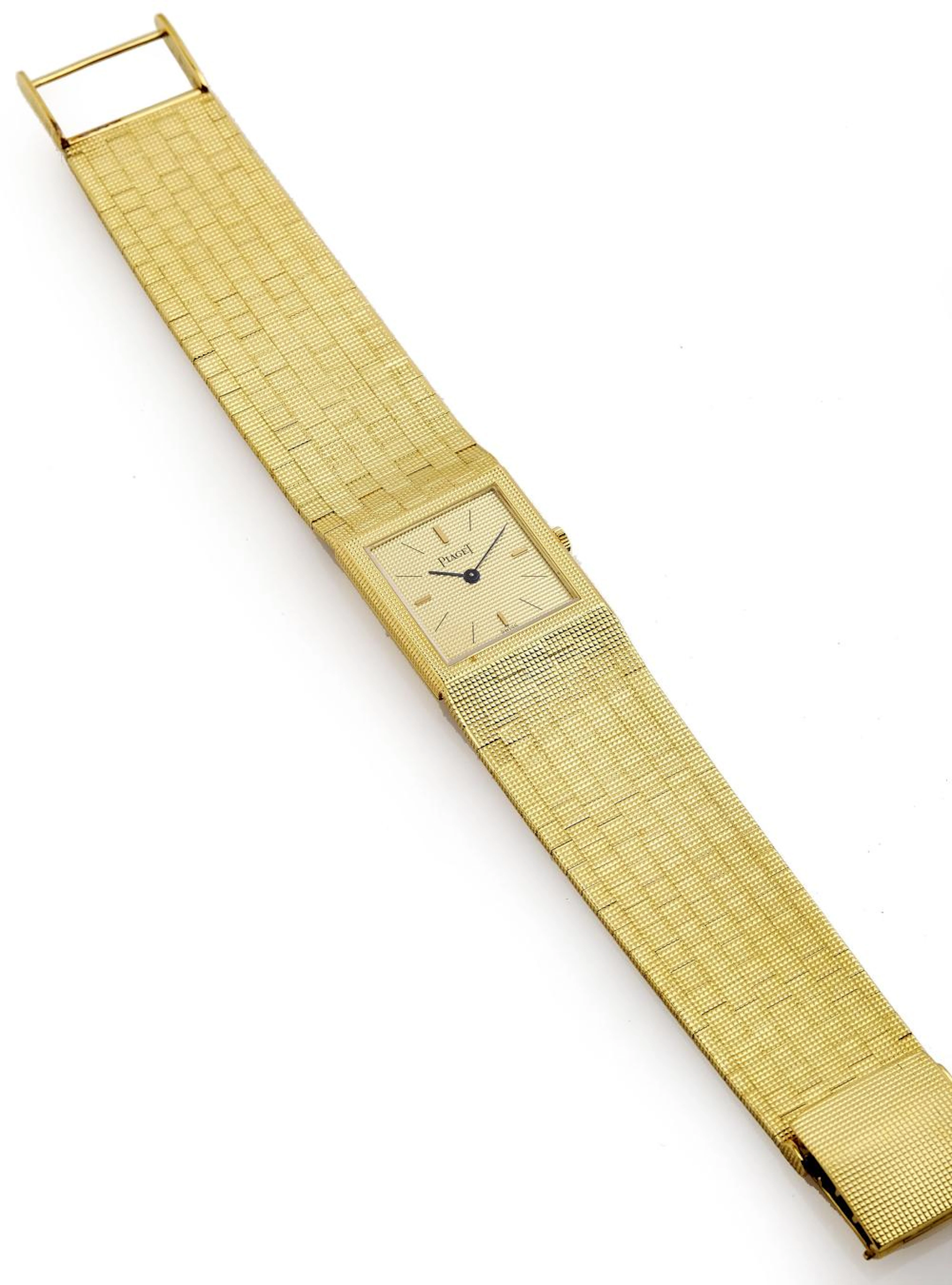 PIAGET, Montre de dame en or jaune 18K (750/°°), modèle Polo , boitier, cad
