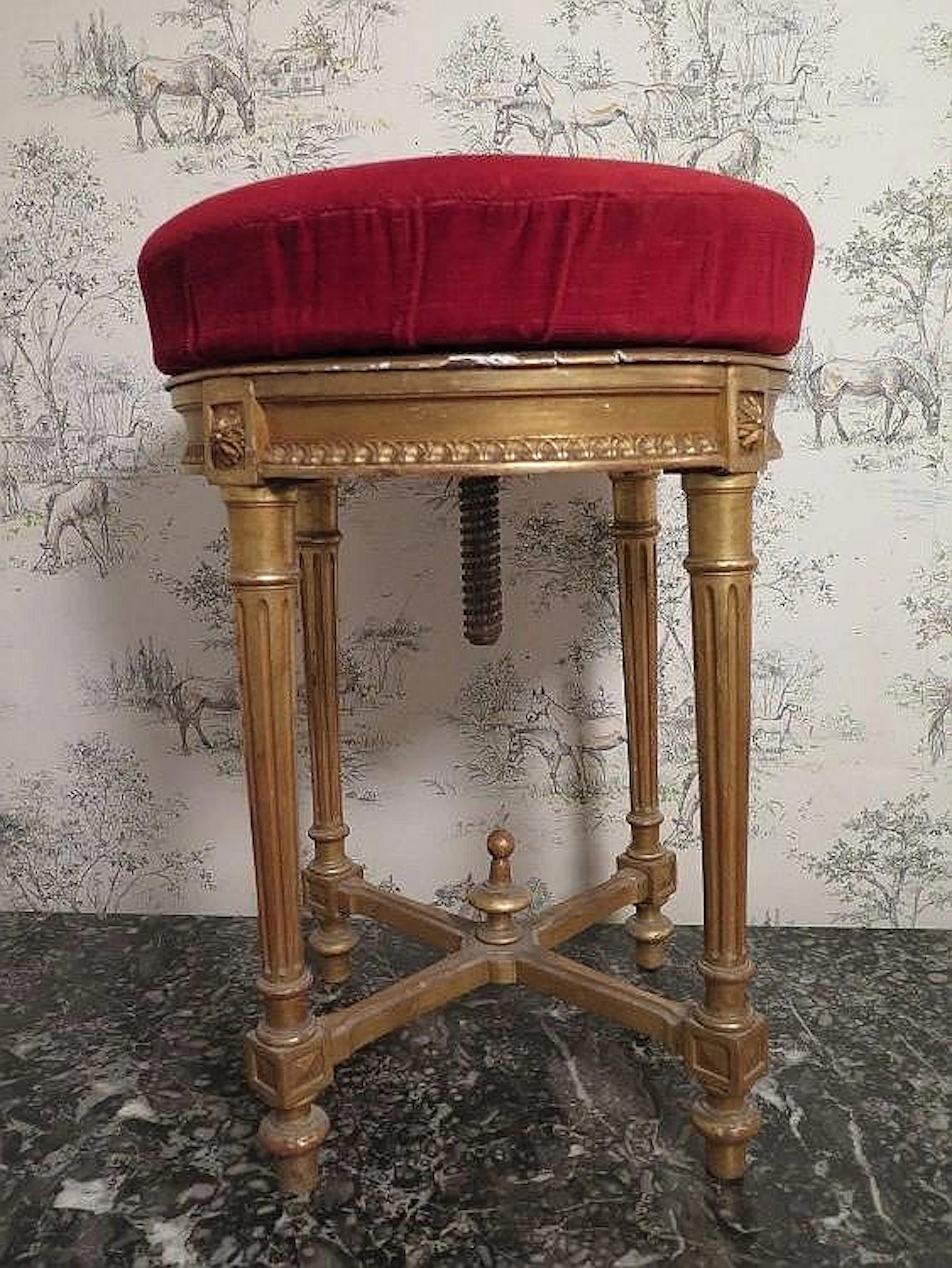 Tabouret de piano en bois doré de style Louis XVI Epoque Napoléon III