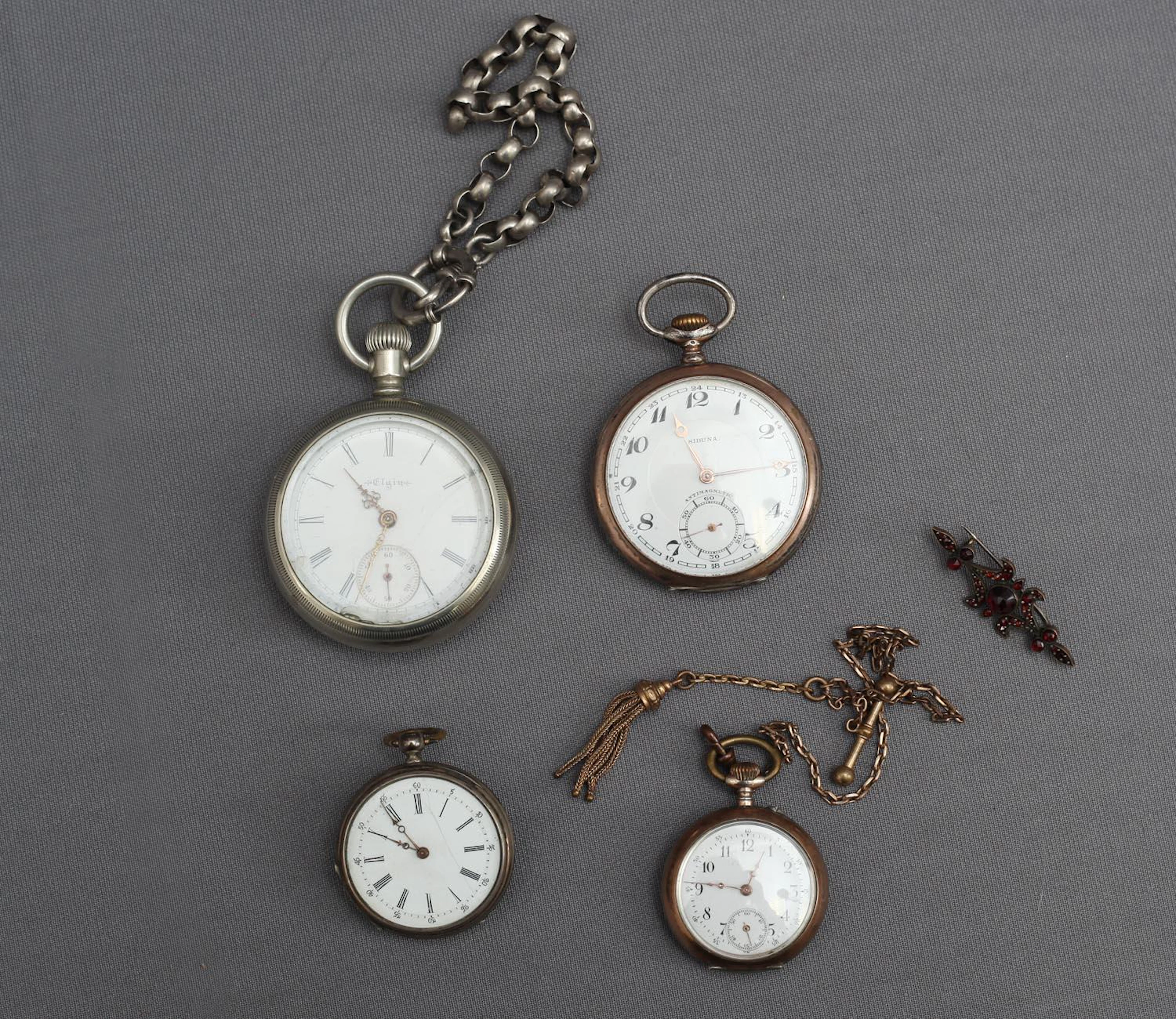 Fickur 4 stycken varav 3 silver