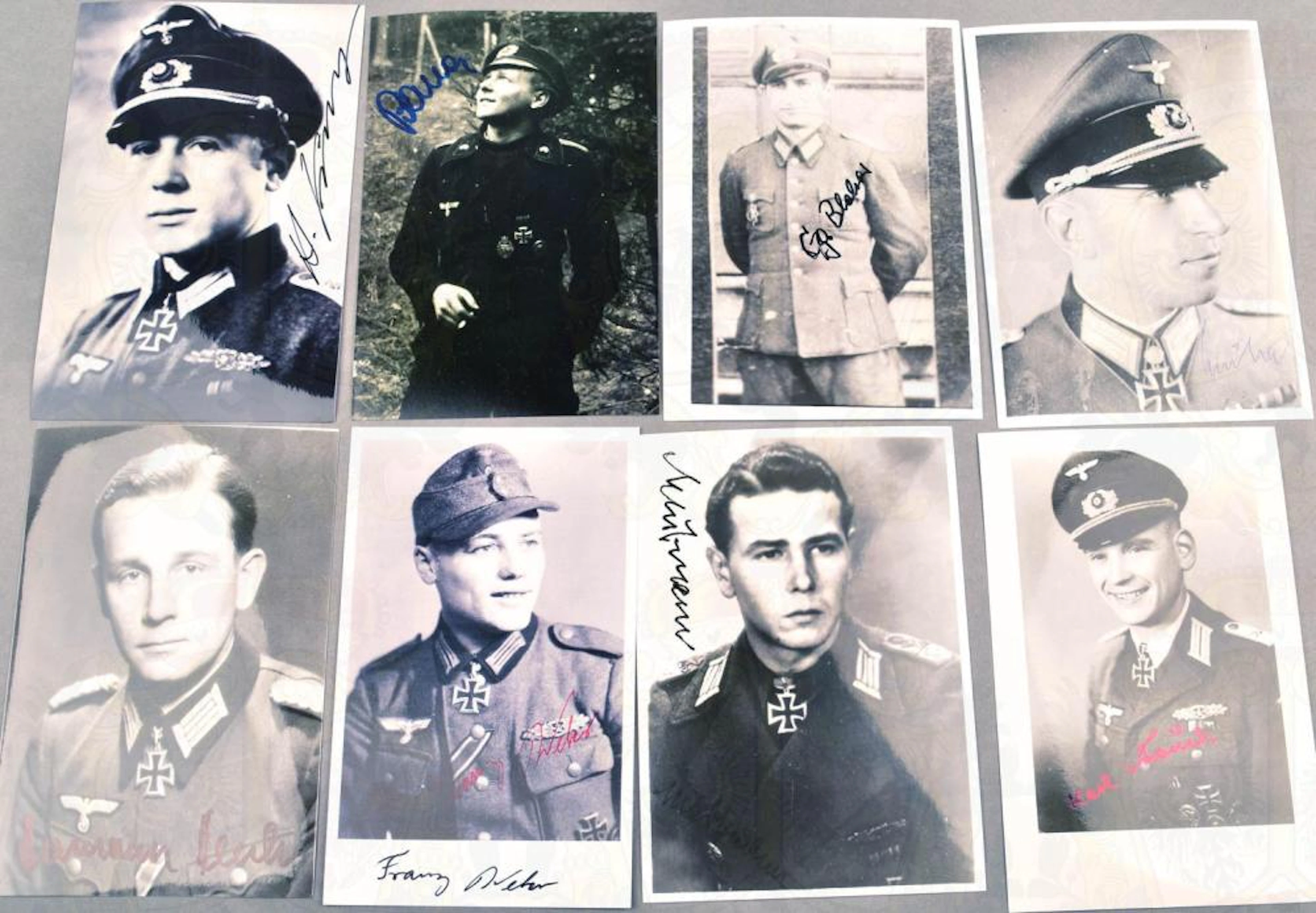18 ORIGINAL AUTOGRAPHS OF KNIGHT'S CROSS HOLDERS GERMAN ARMY