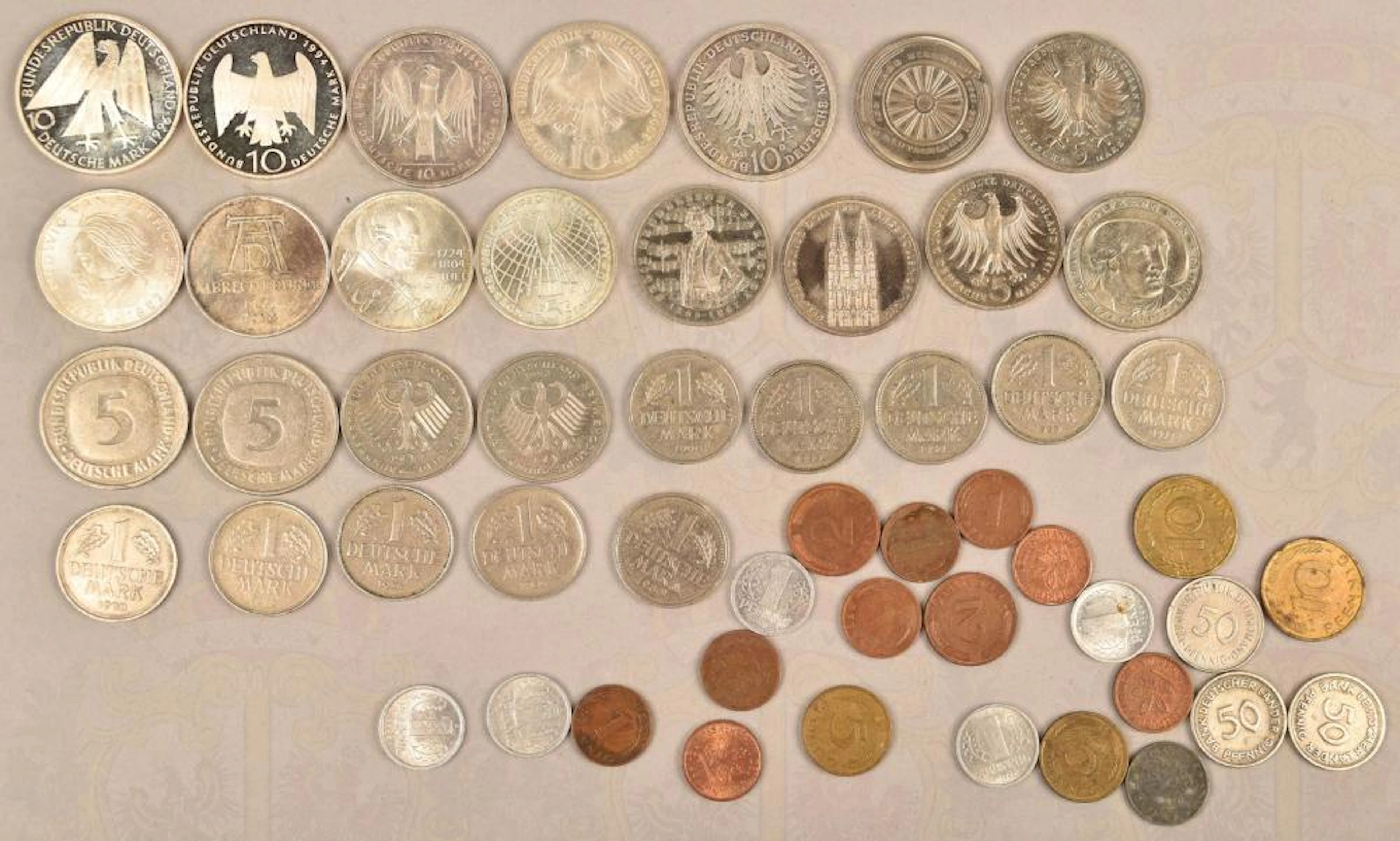 15 Sondermünzen und 39 Kursmünzen BRD - 15 commemorative...