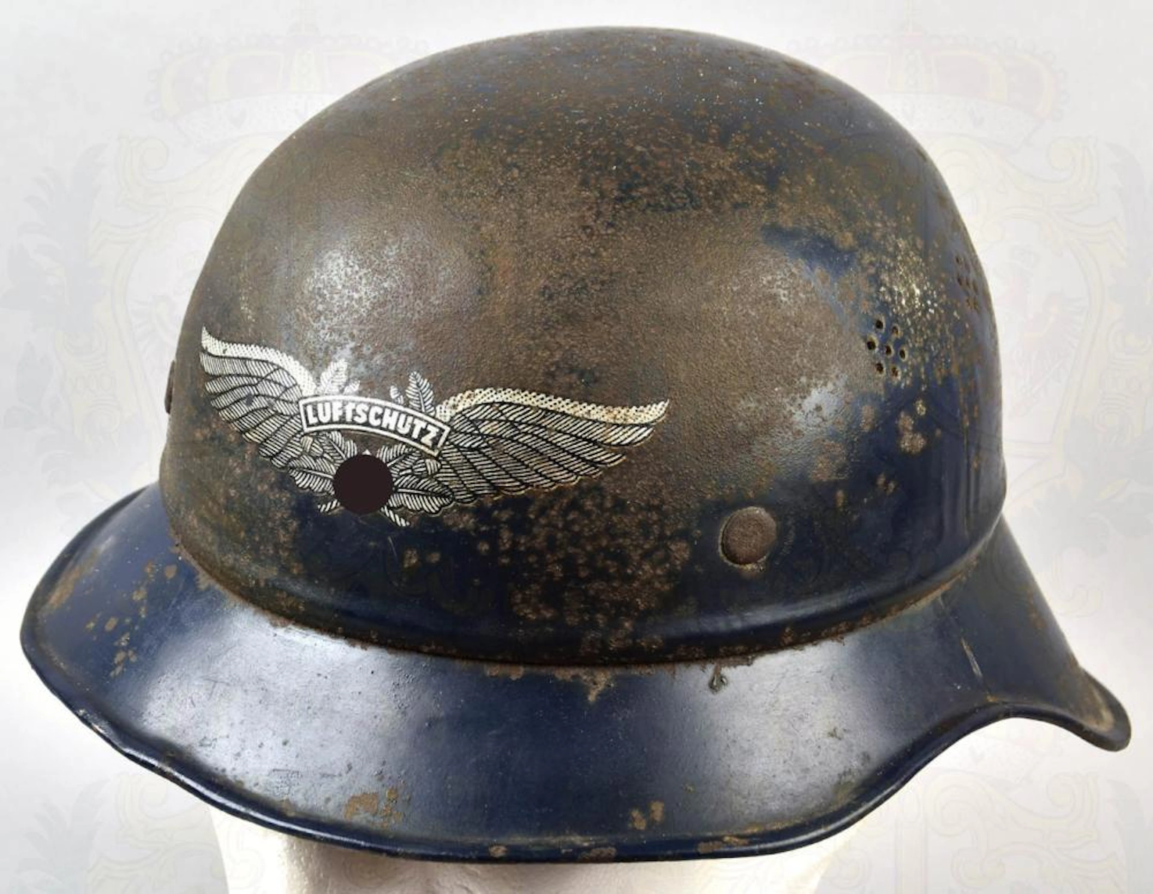 Luftschutz-Stahlhelm