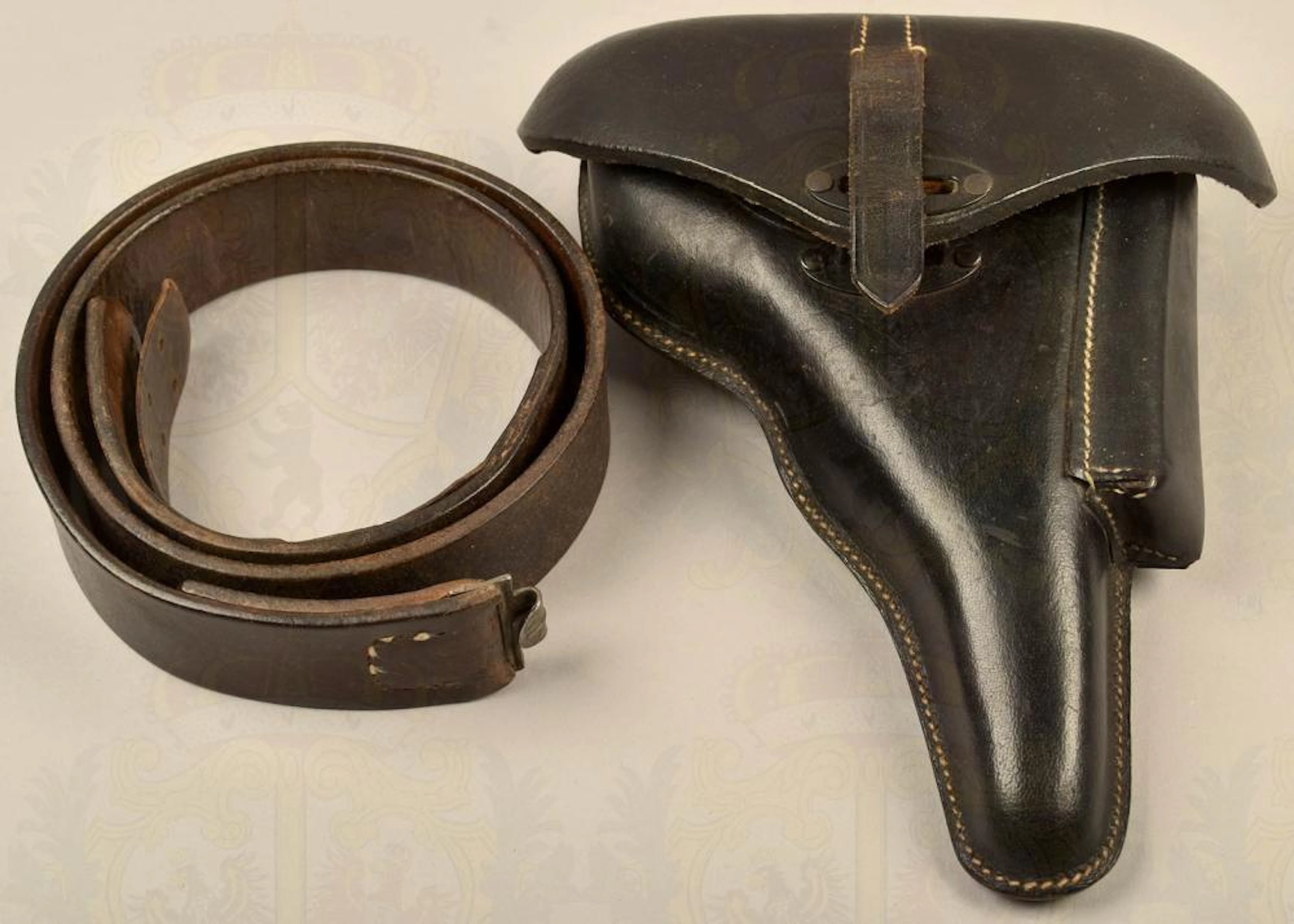 Koppelriemen und Pistolenholster