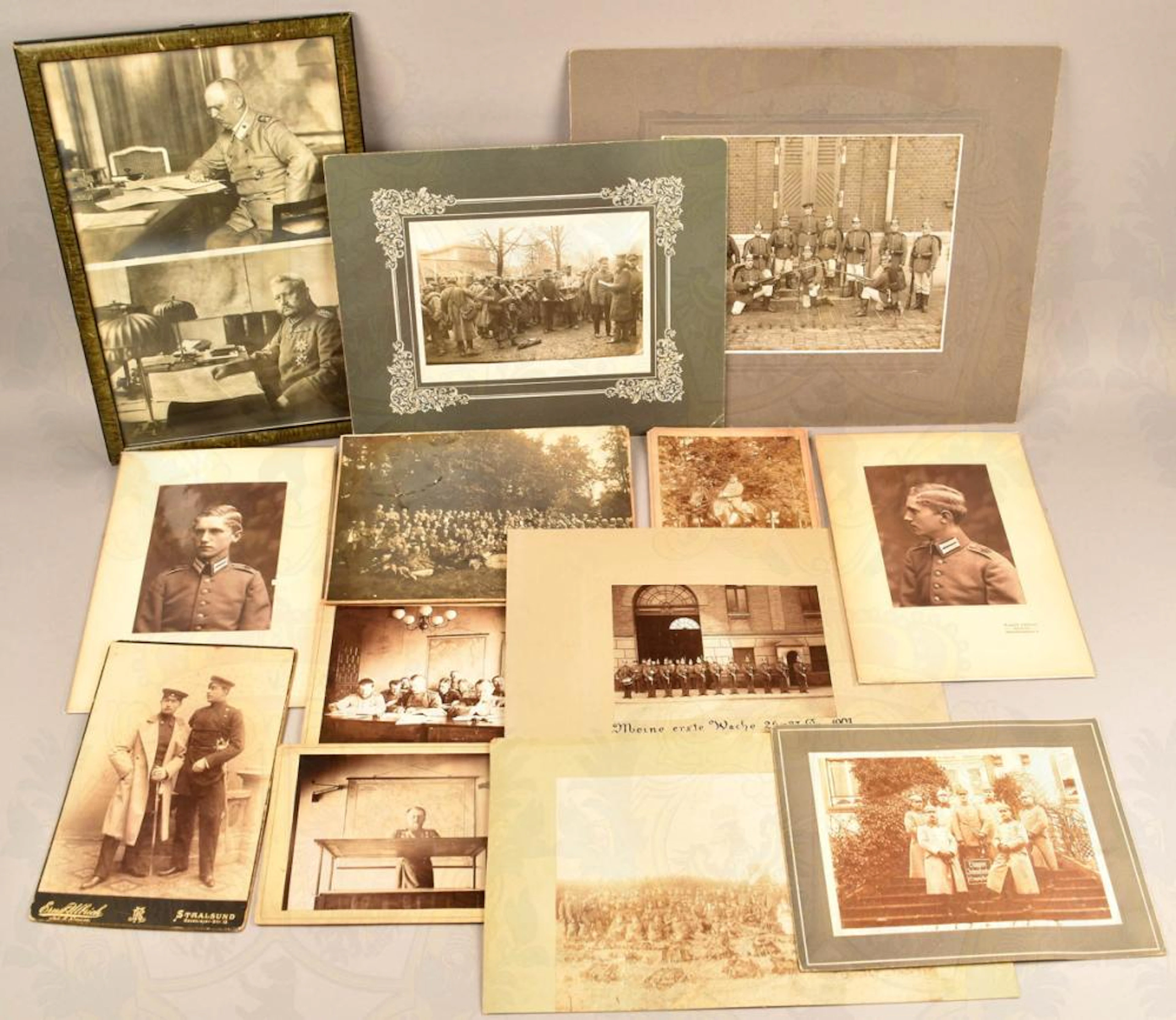 14 Atelierfotos Militär