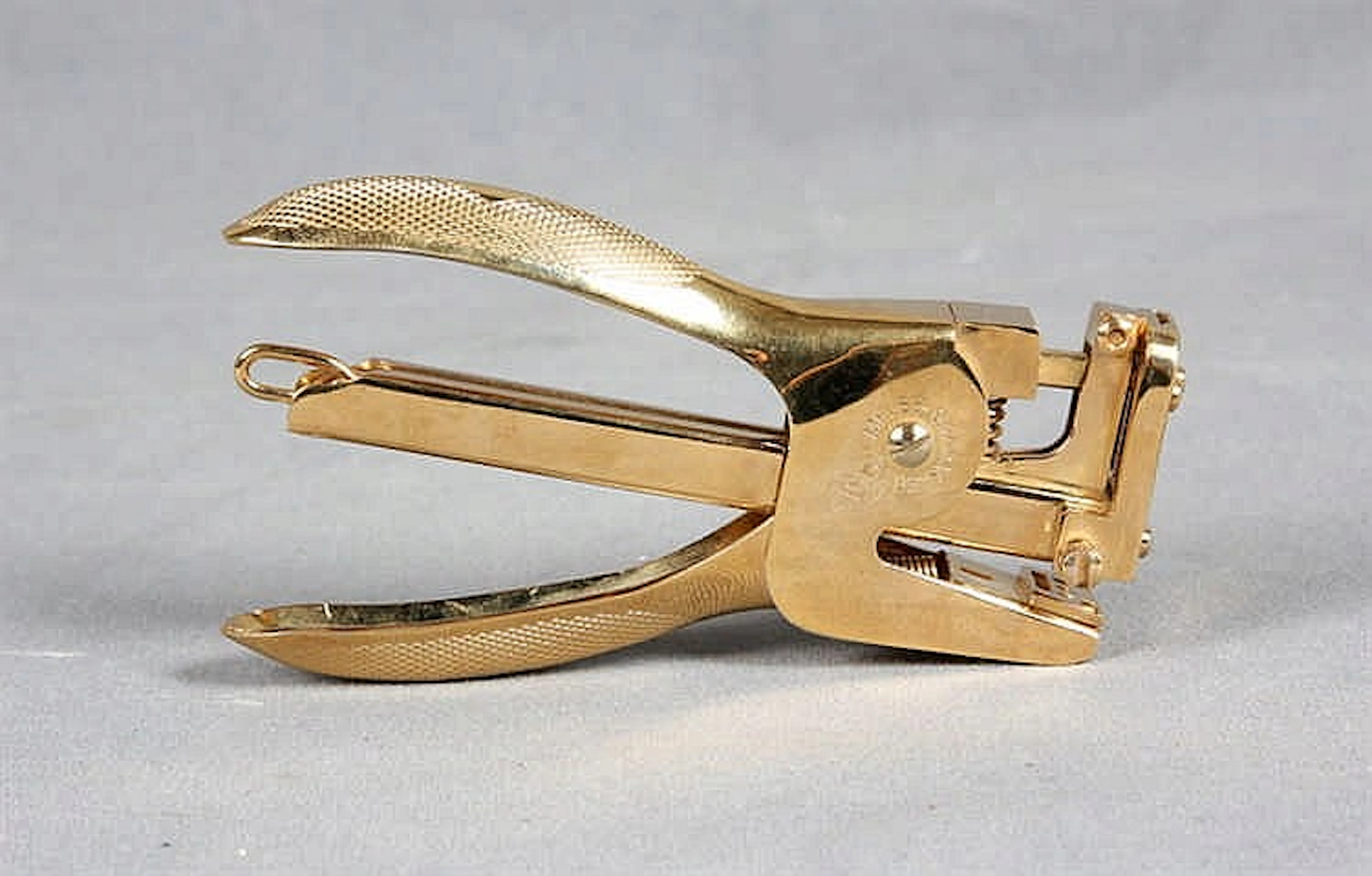 A VINTAGE SPANISH EL CASCO STAPLER