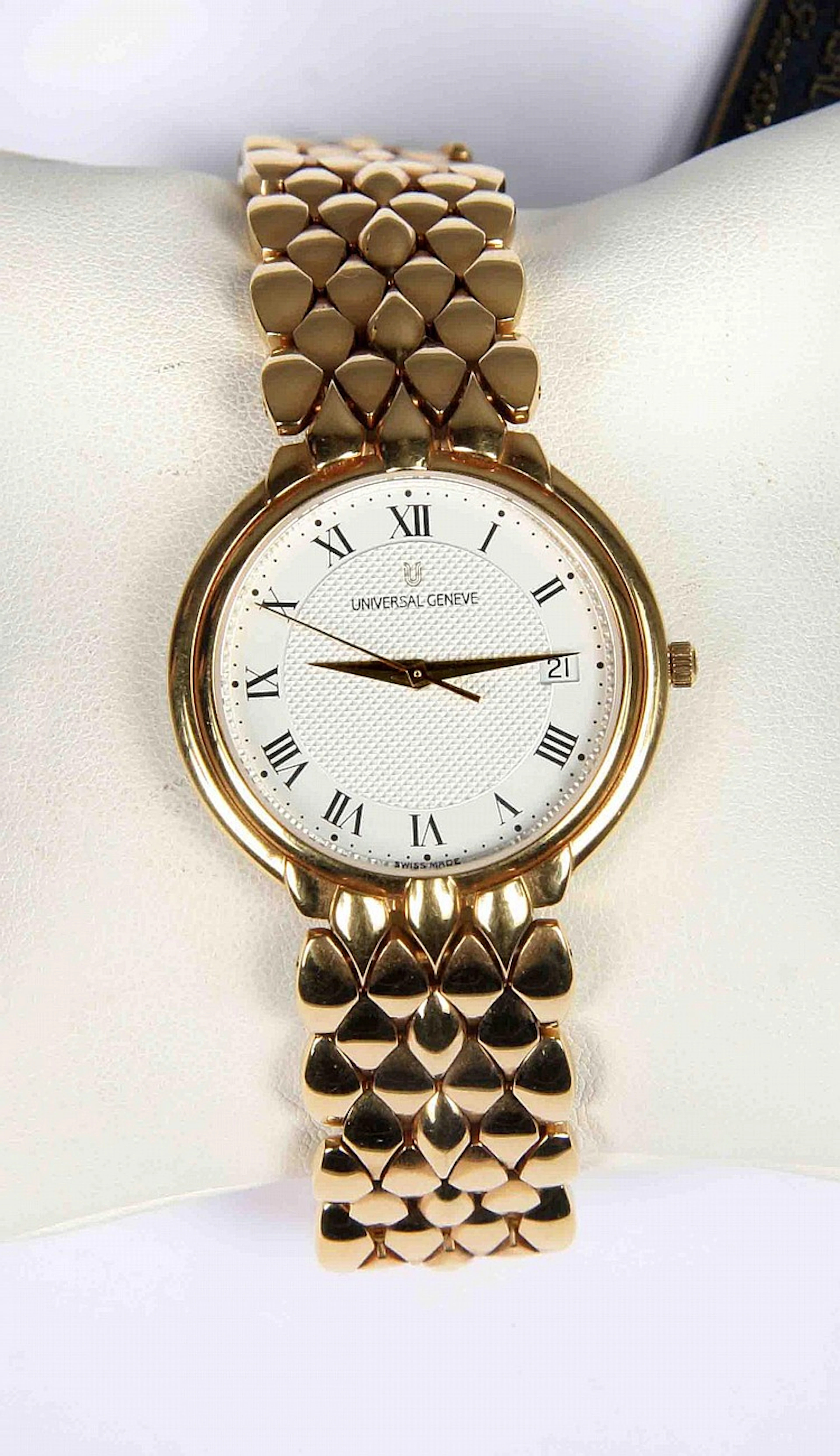 Reloj de pulsera para caballero, de la marca UNIVERSAL GENEV