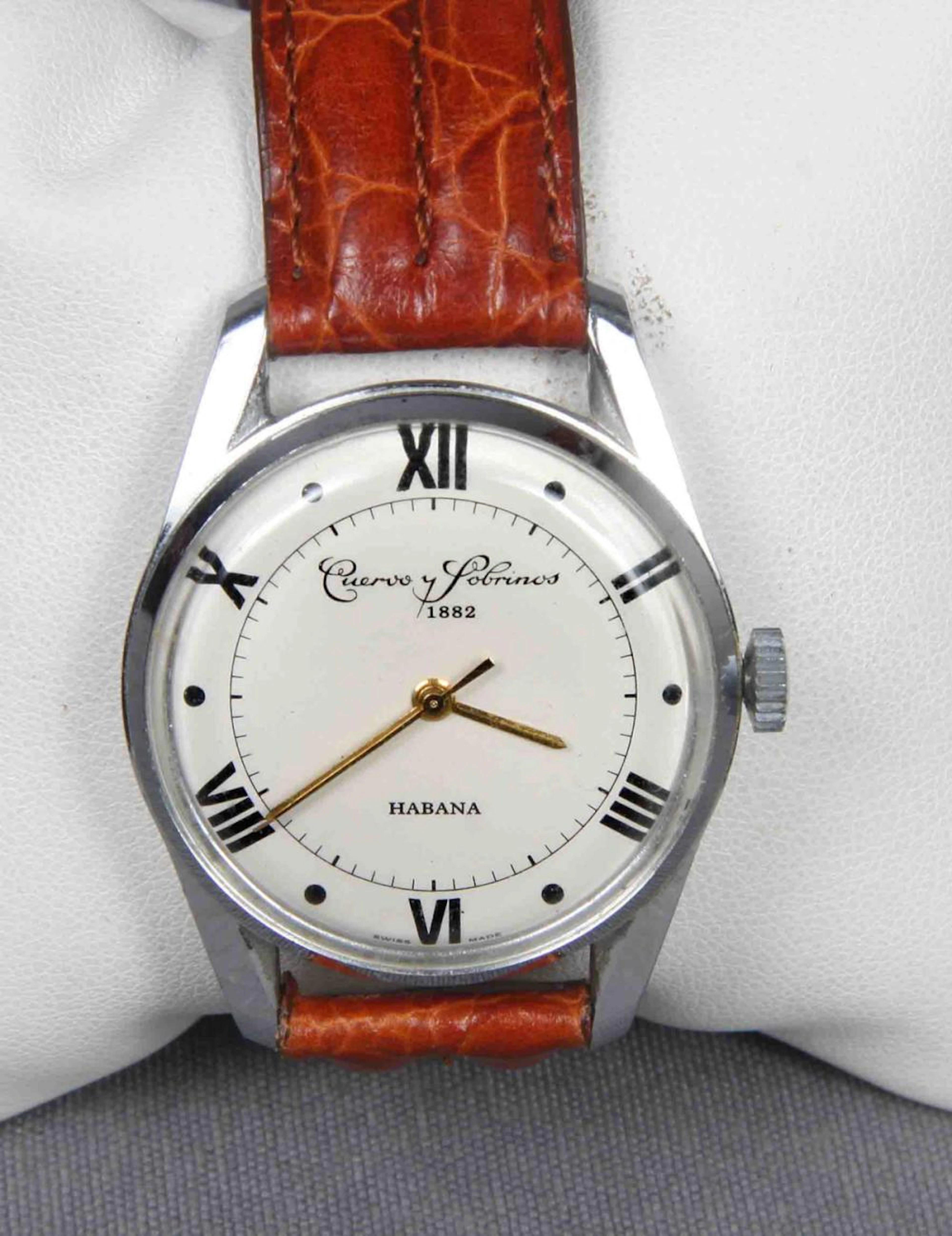Reloj de pulsera de la marca CUERVO Y SOBRINOS, añ