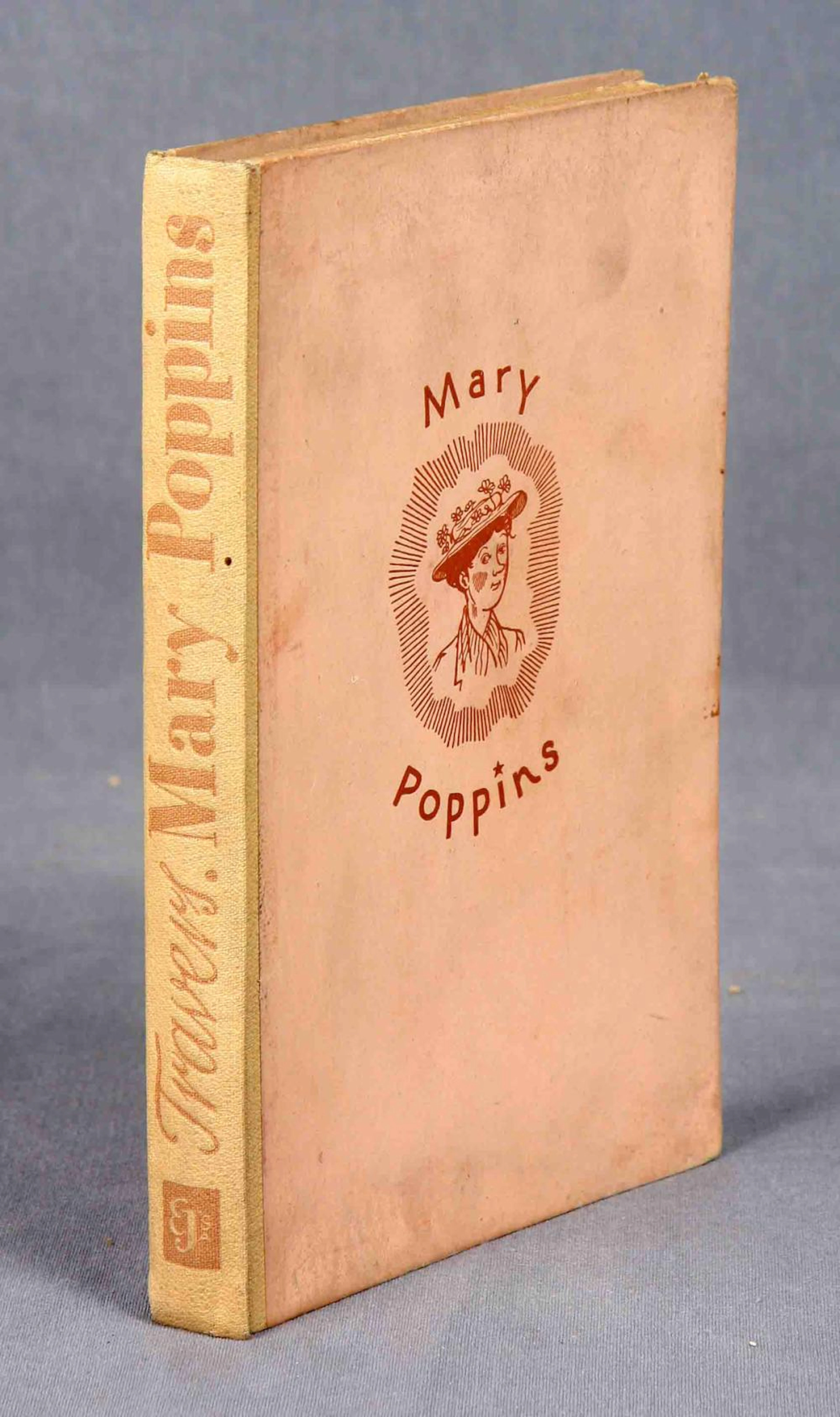 RAVERS, PAMELA Mary Poppins. Primera edicion. Ilus