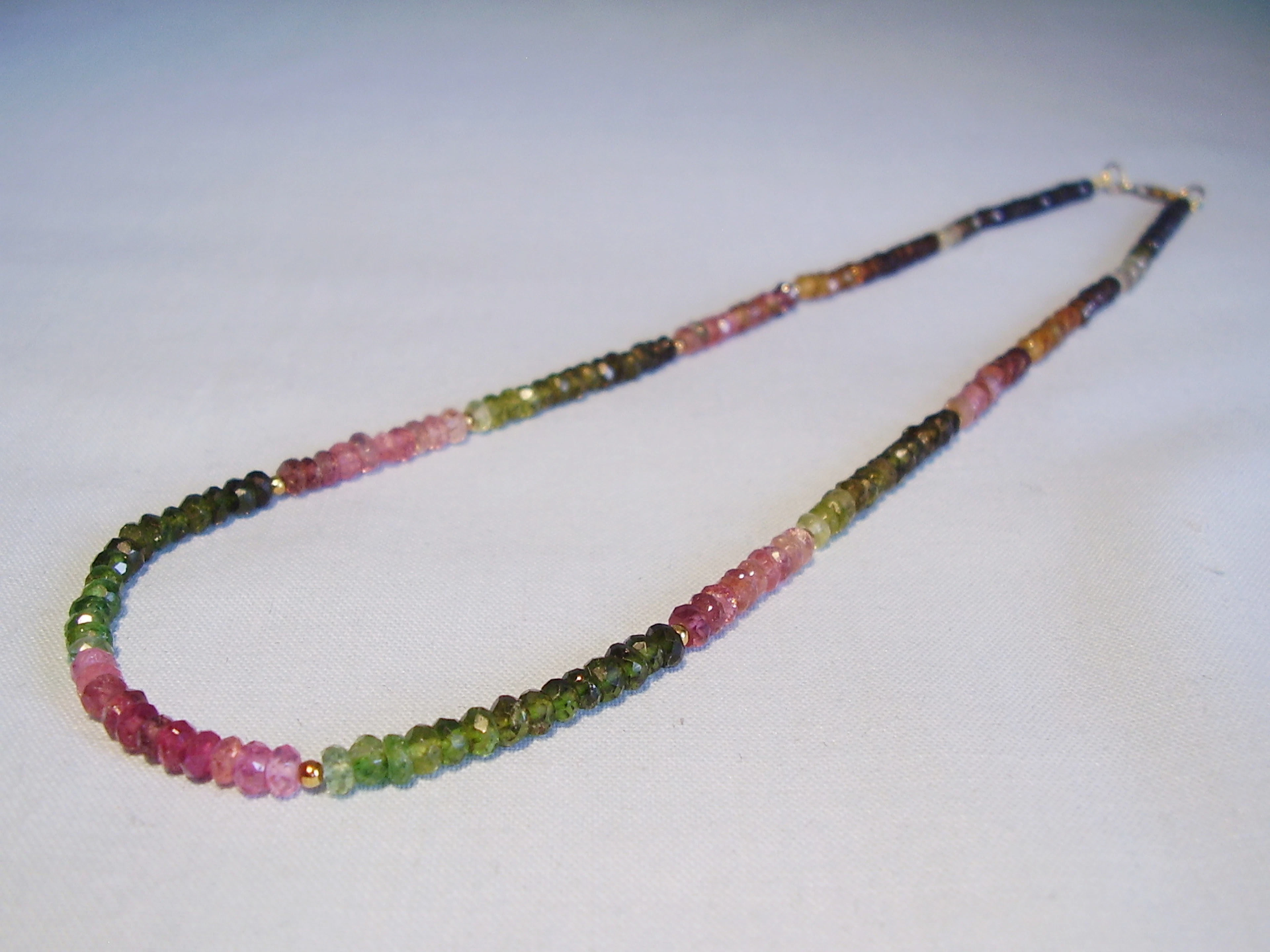 TURMALIN KETTE MULTICOLOR facettiert 54,5 ct.