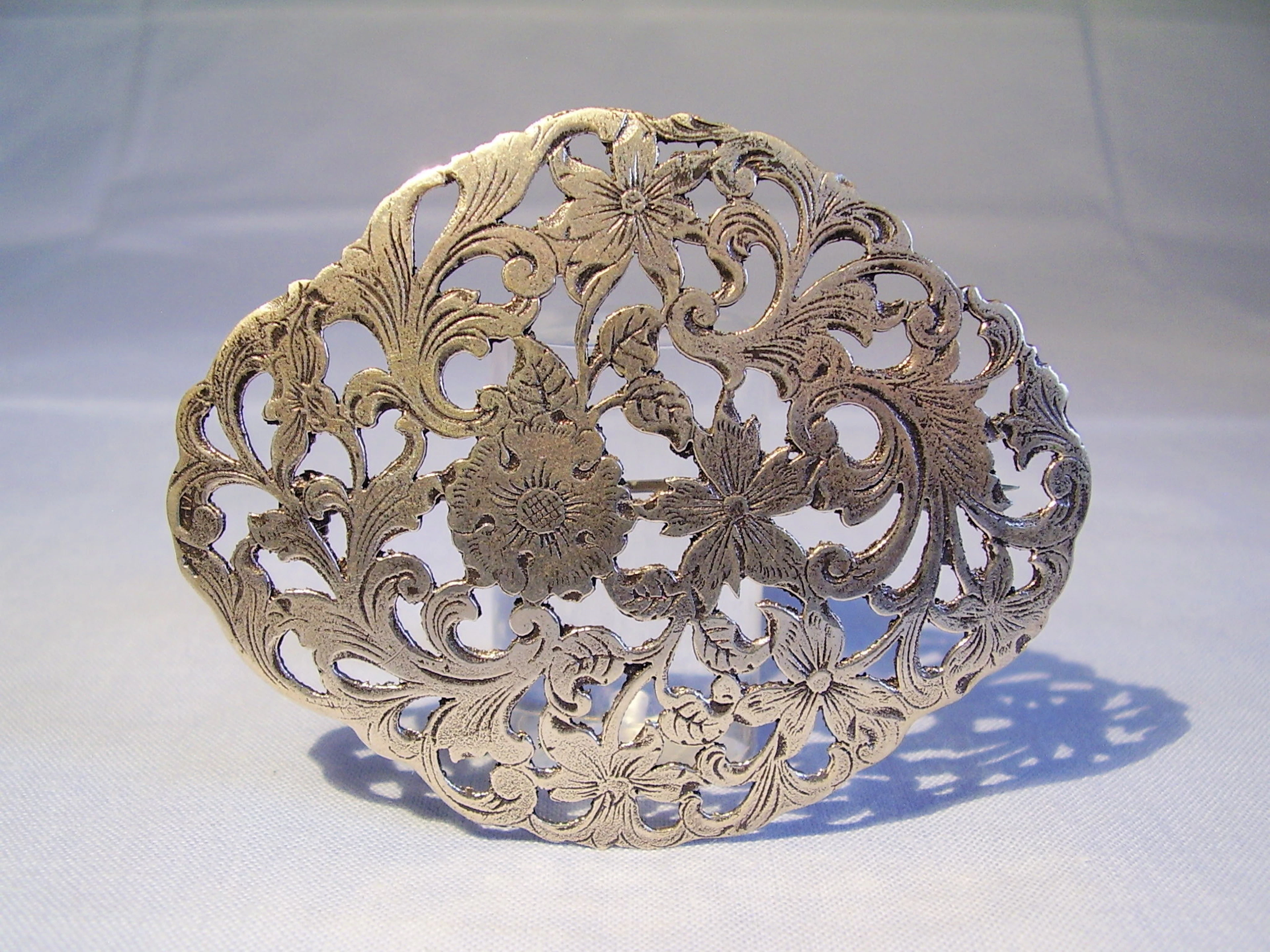 SILBER BROSCHE NIEDERLANDE ANTIK.
