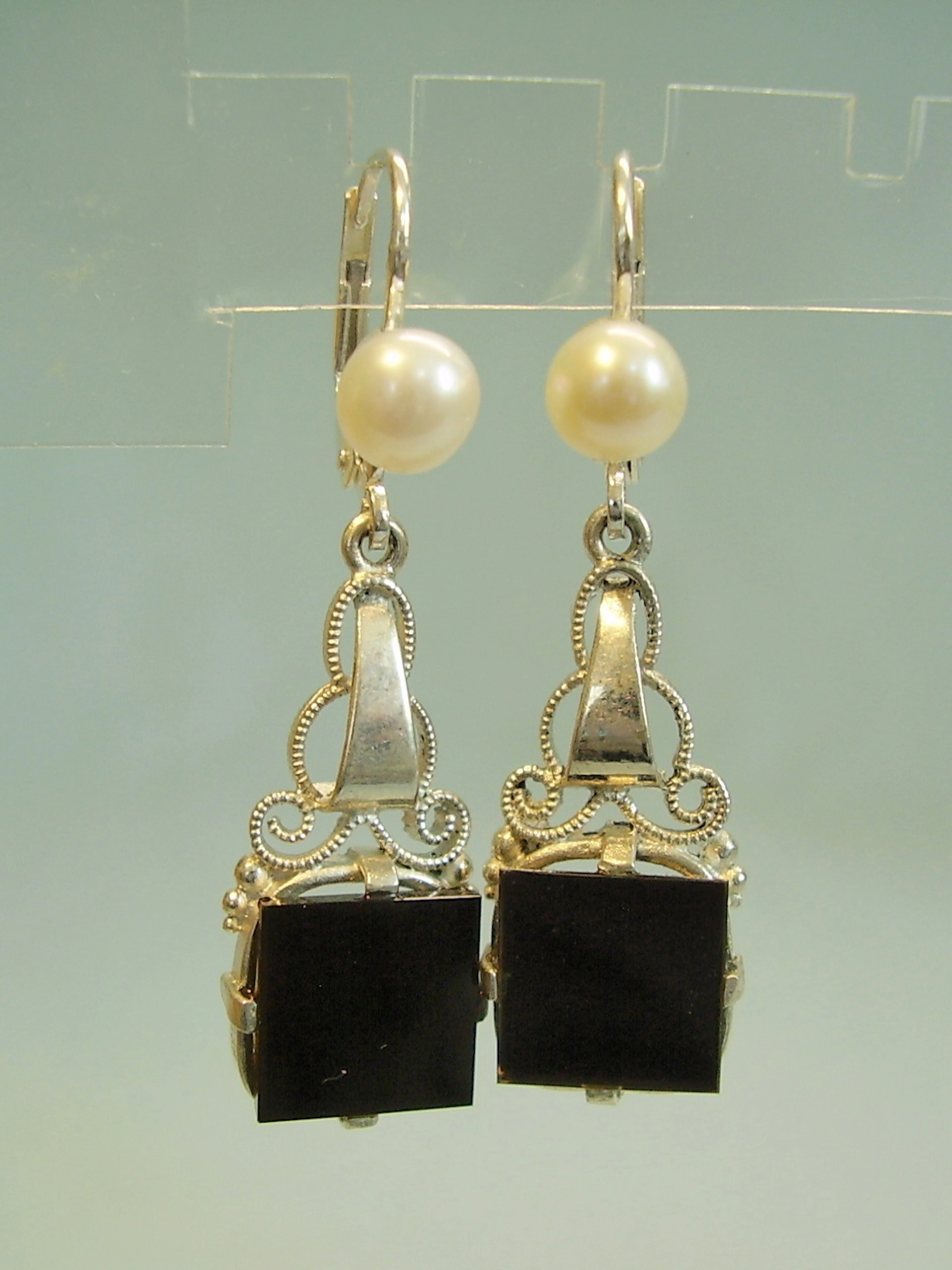 ART DECO OHRRINGE ONYX + PERLEN.