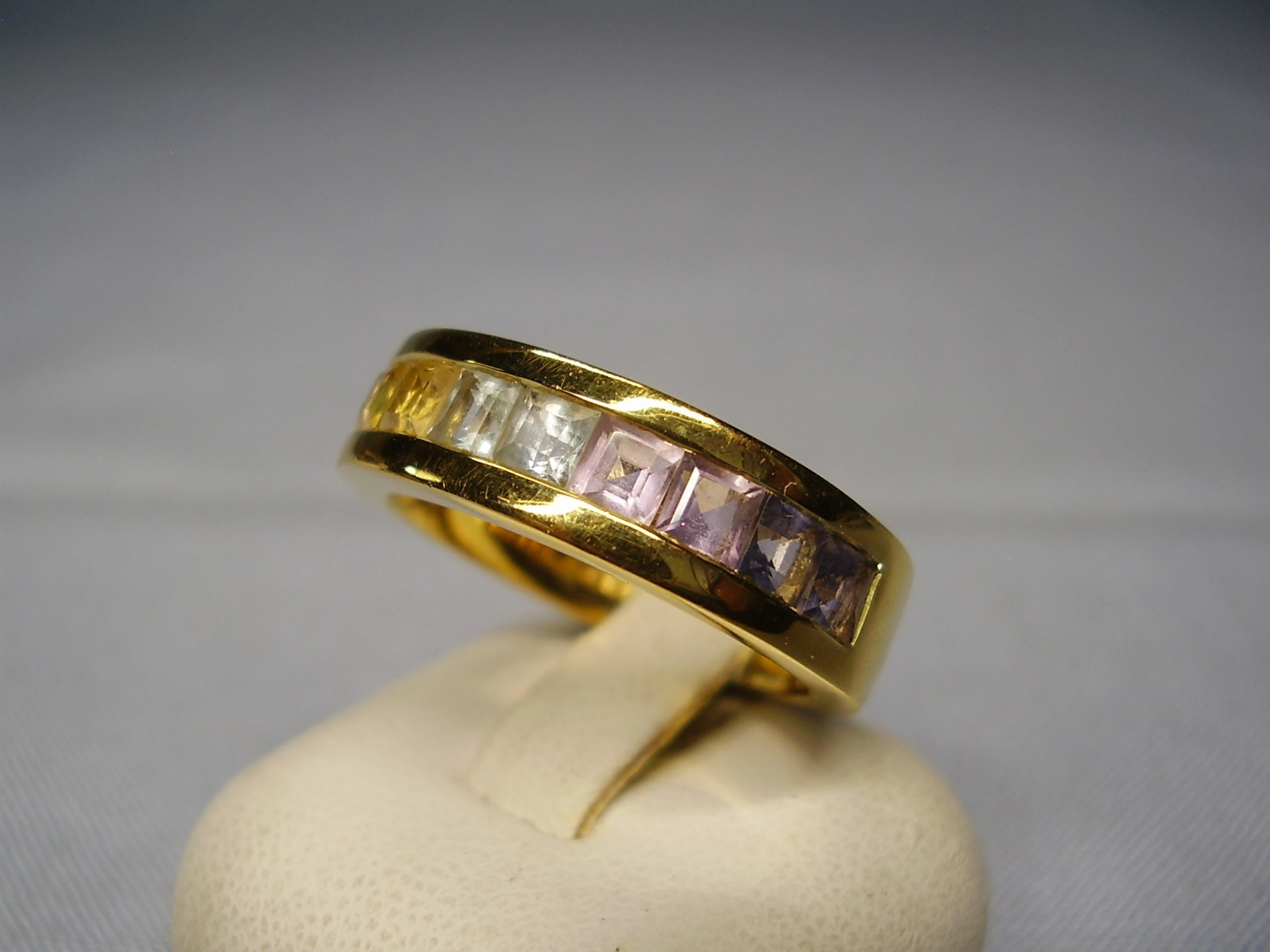RING MULTICOLOR EDELSTEINE.