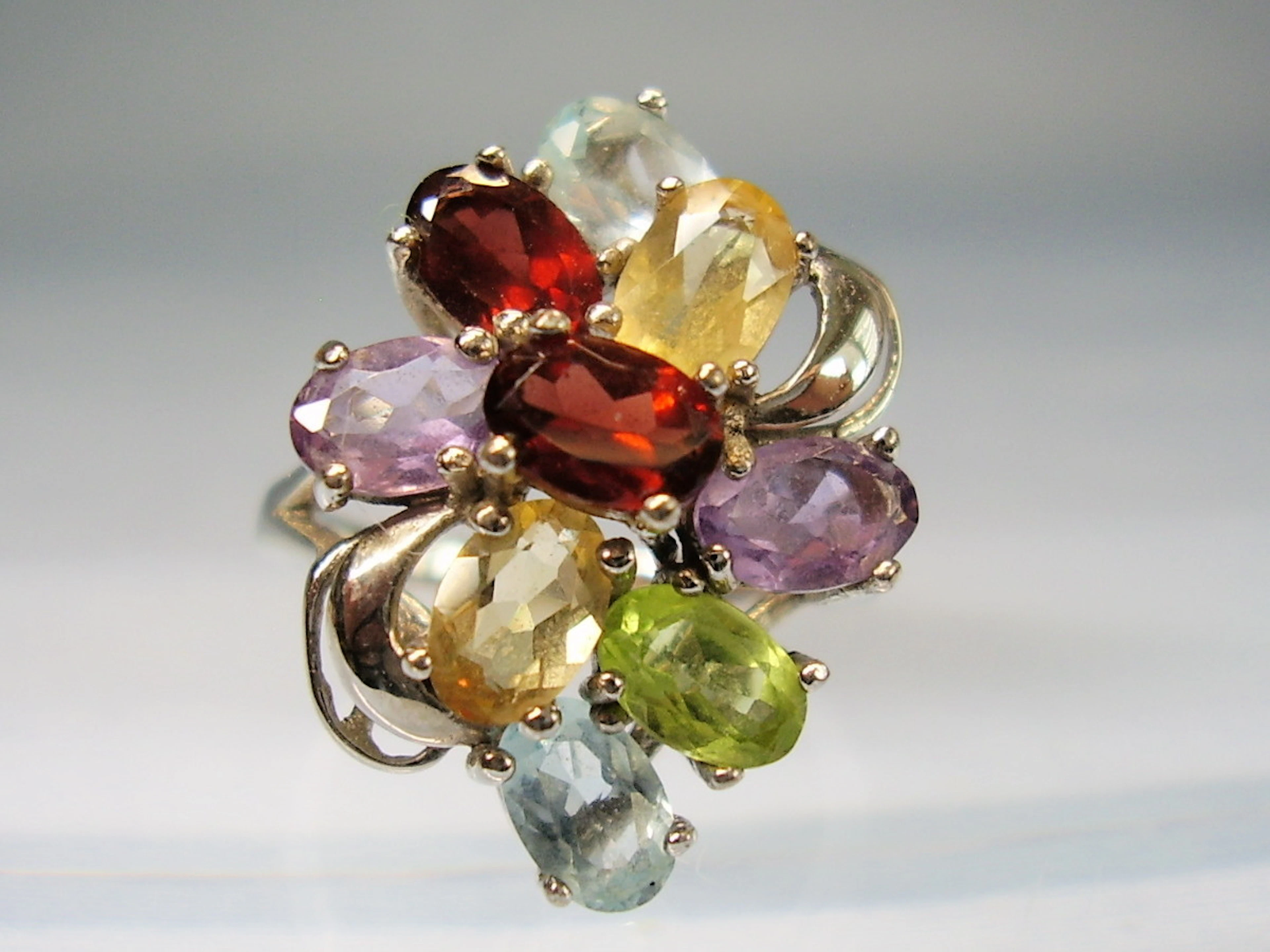 RING MULTICOLOR EDELSTEINE.