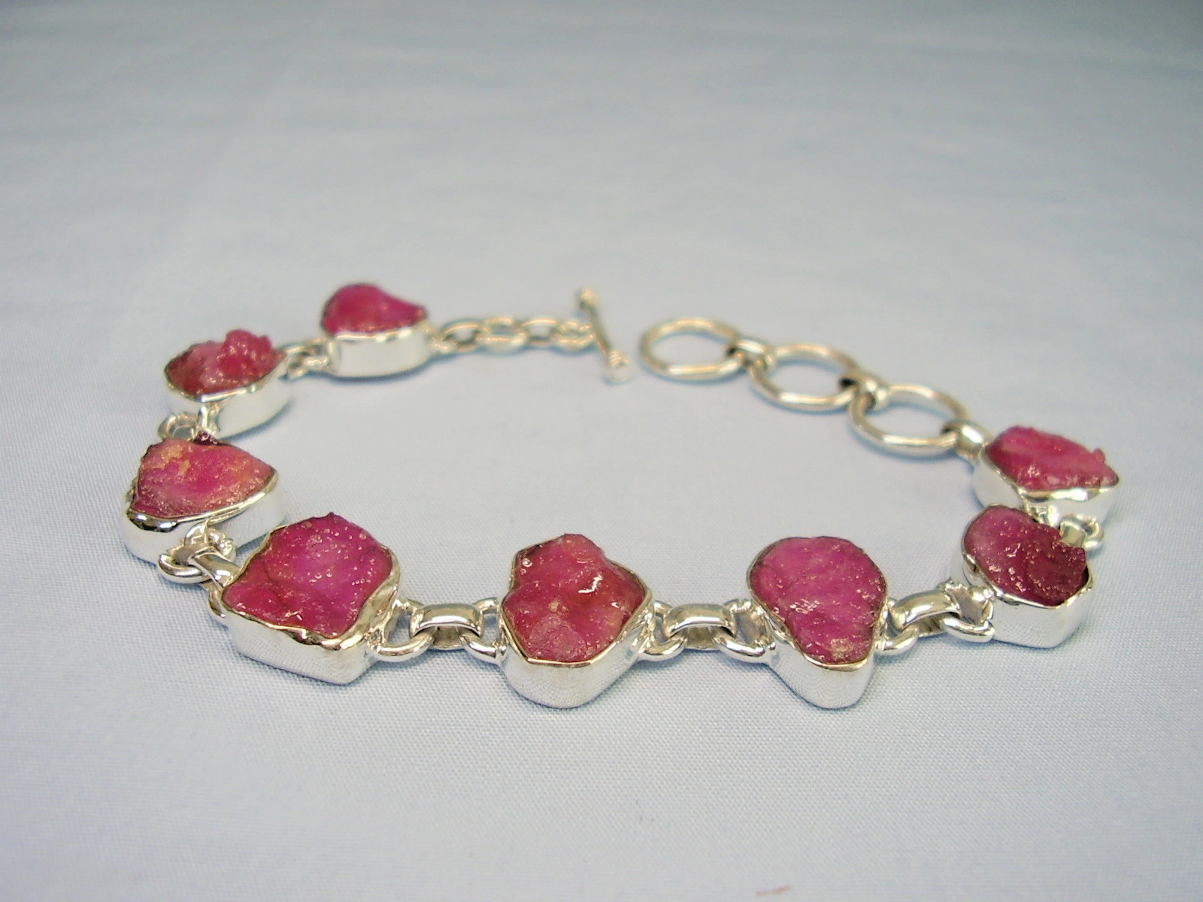 ARMBAND SILBER ROTE TURMALIN-KRISTALLE UNIKAT selten.