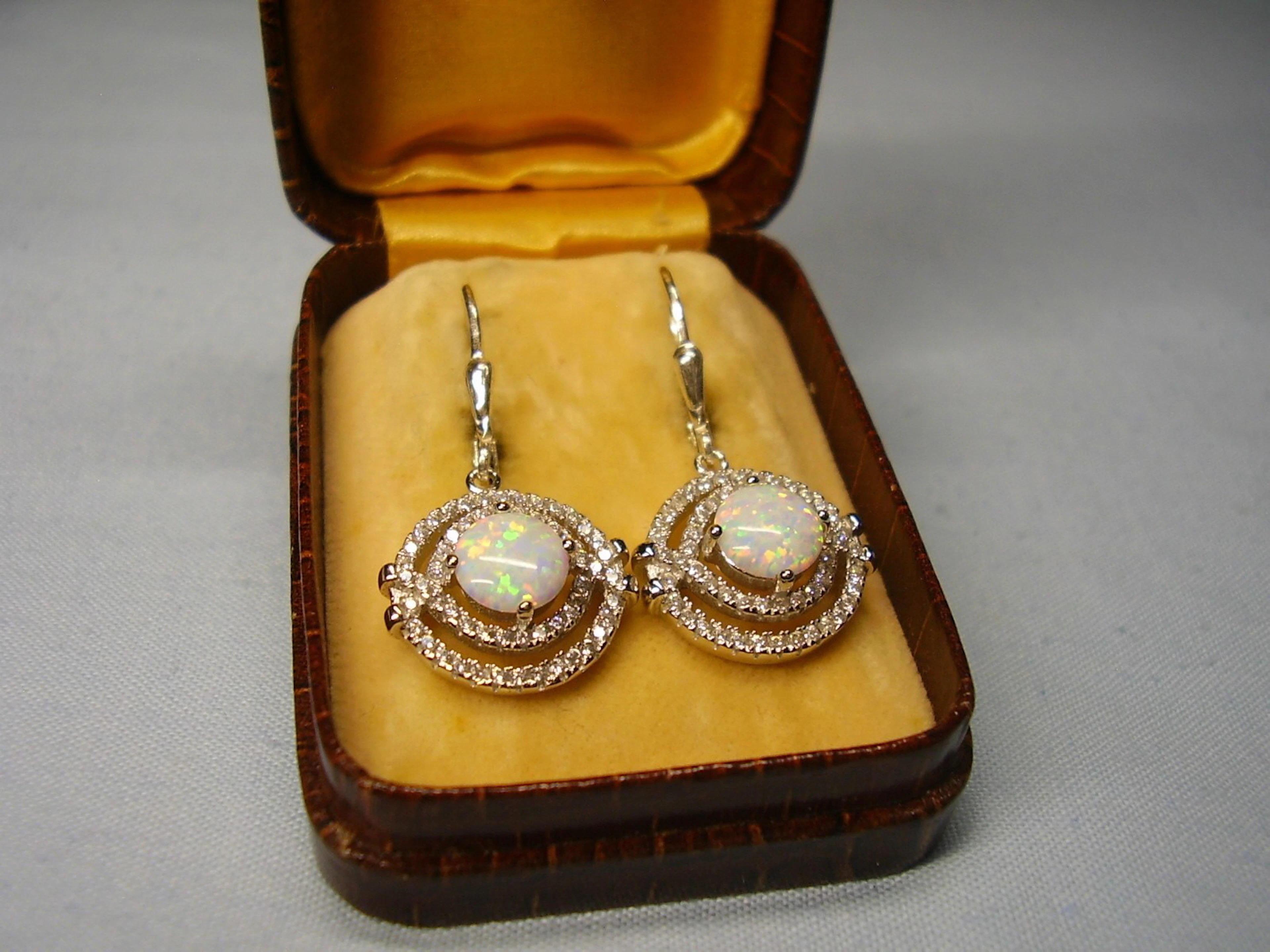 OPAL OHRRINGE SILBER 925.