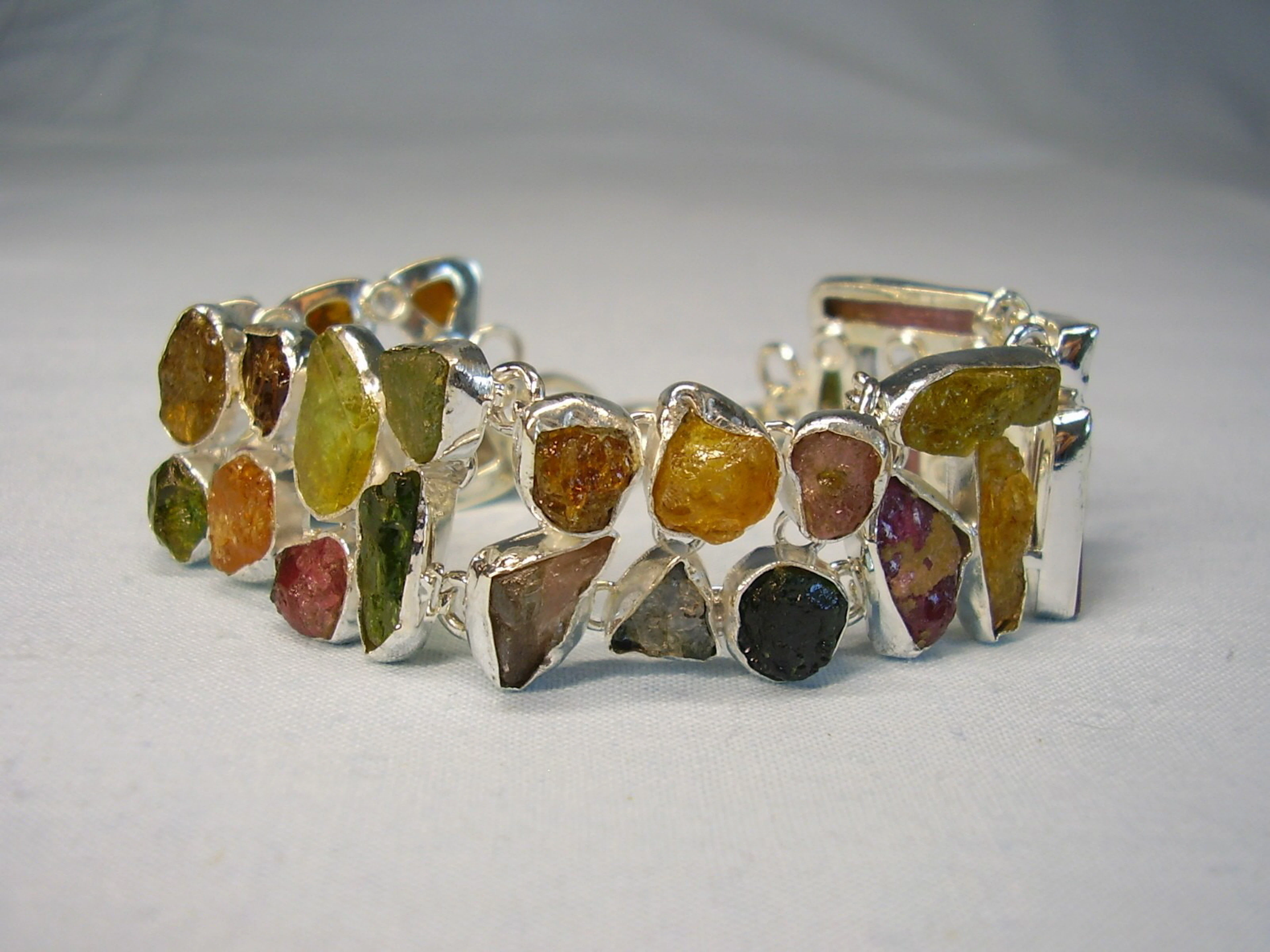 TURMALIN ARMBAND MULTICOLOR TURMALINE 45 ct.