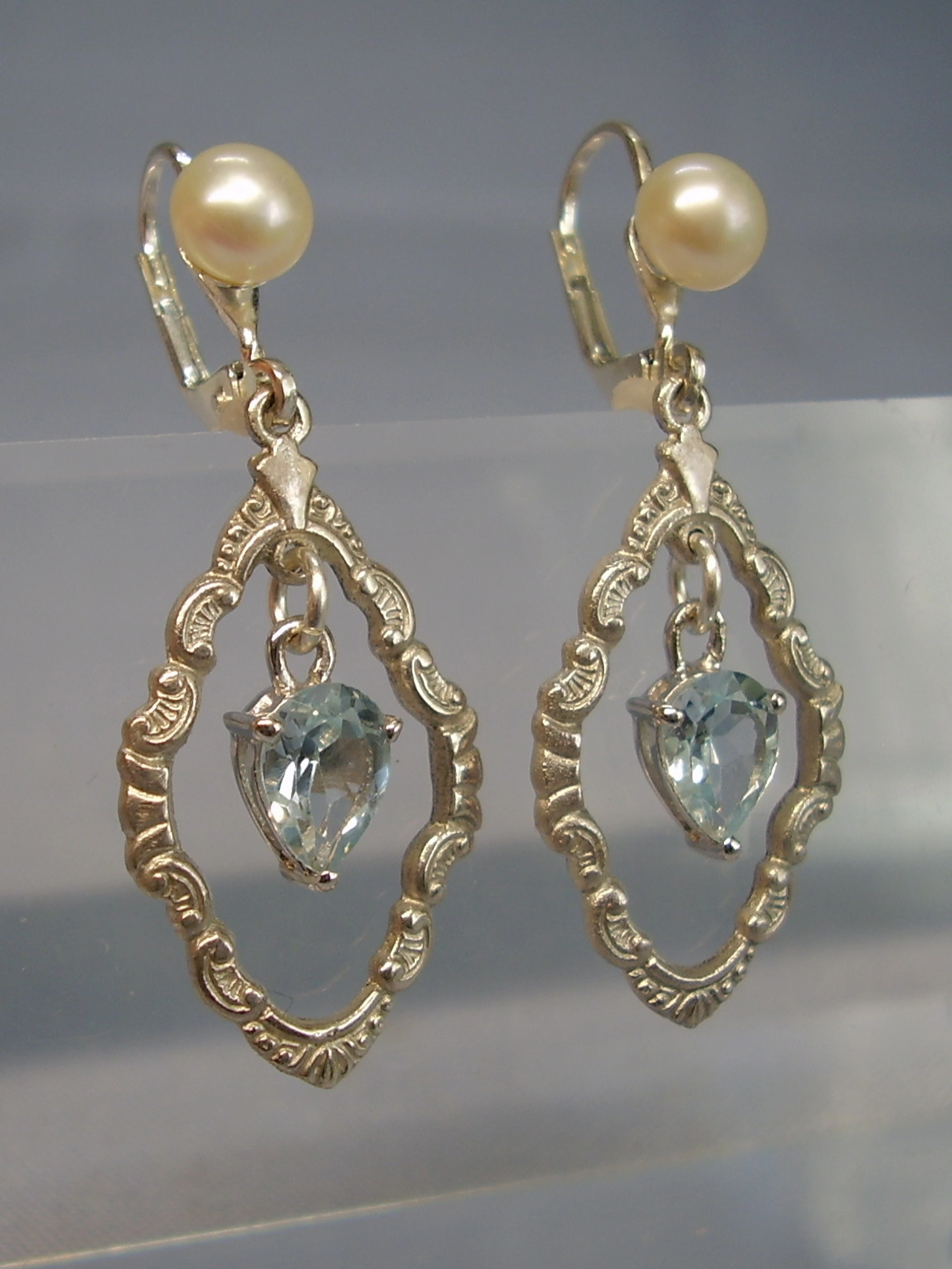 BLAUTOPAS OHRRINGE SILBER 935 ANTIK.