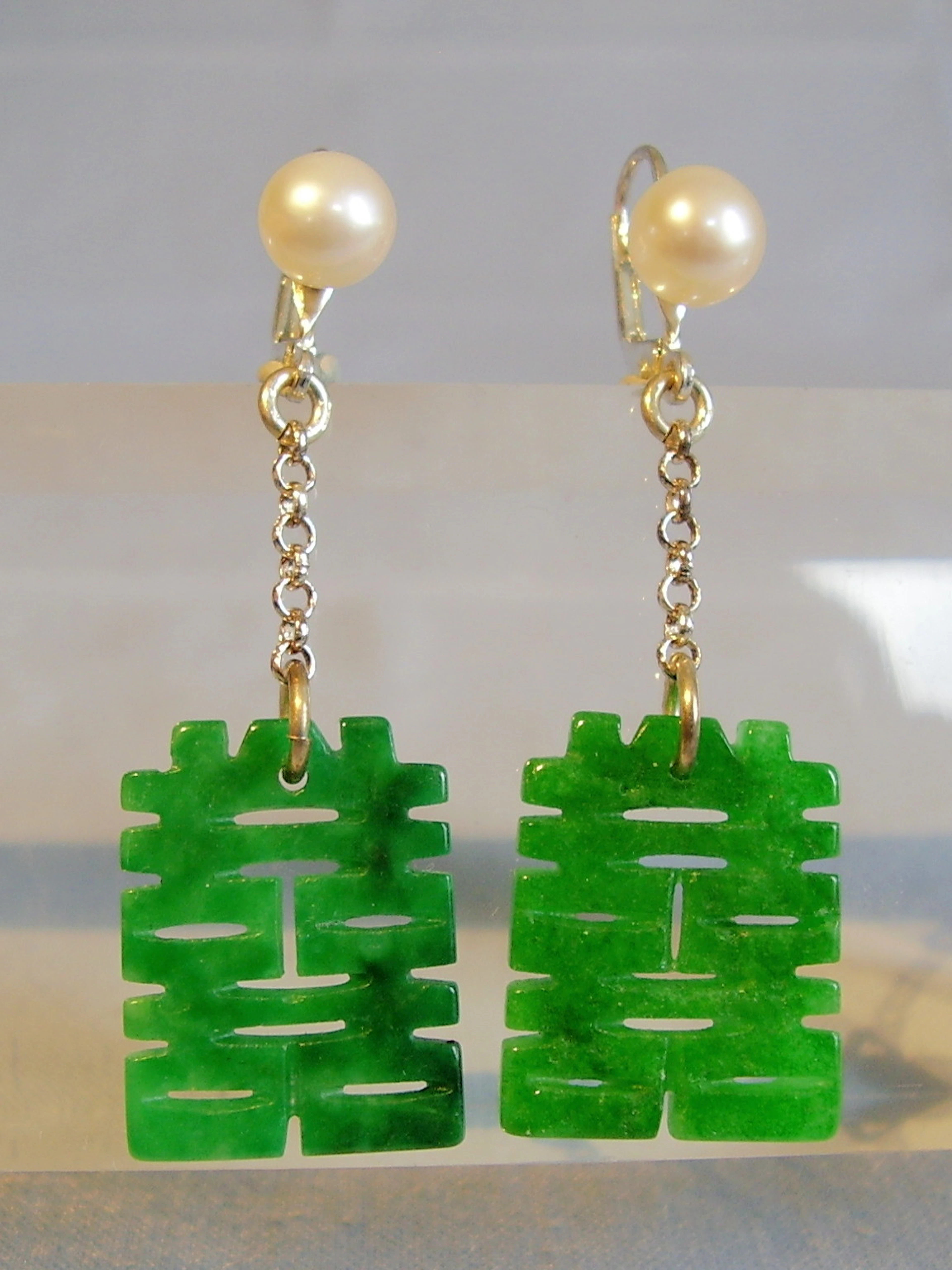 JADE OHRRINGE MIT ECHTEN PERLEN SILBER 925.