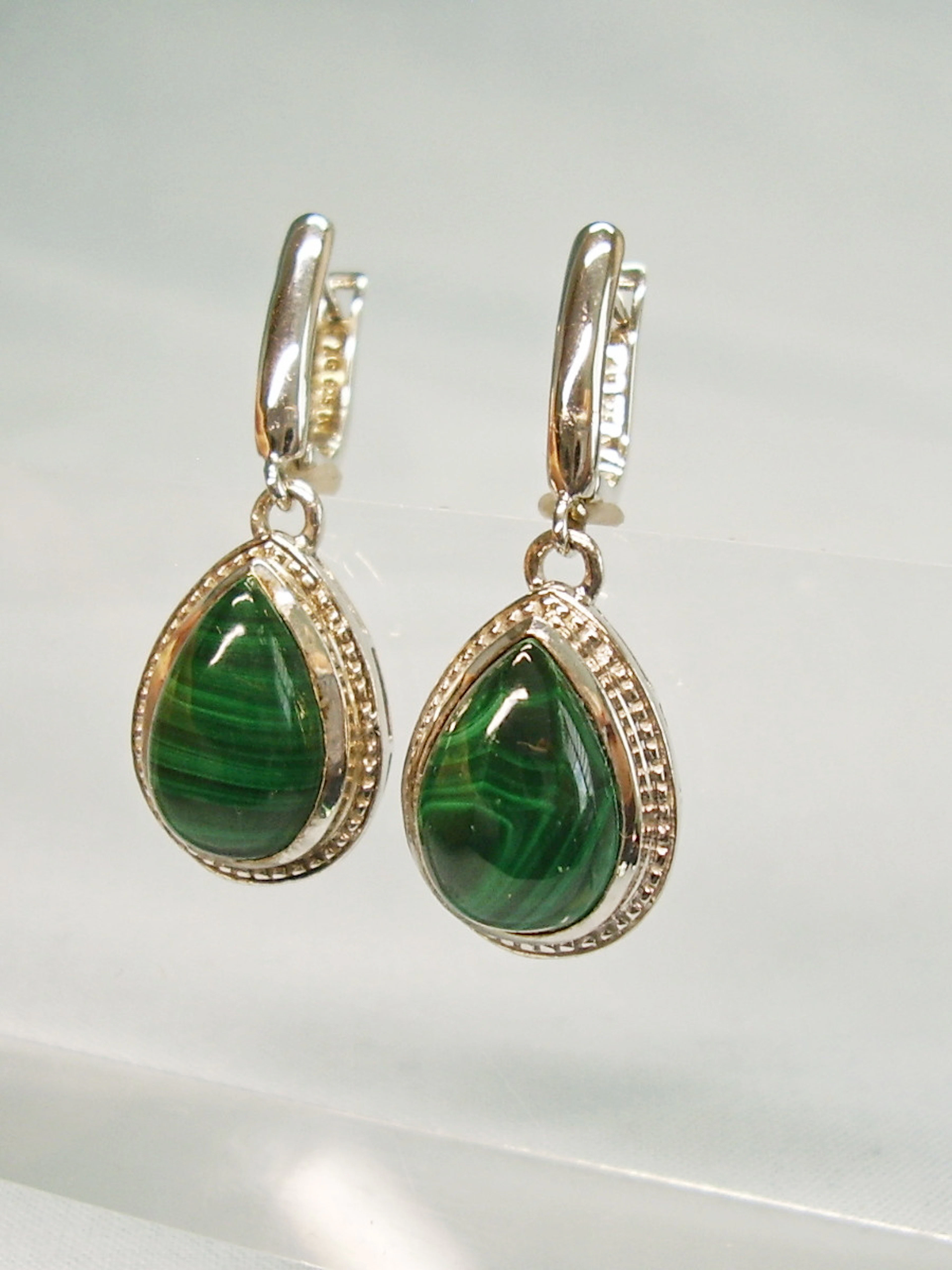 MALACHIT OHRRINGE SILBER 925.