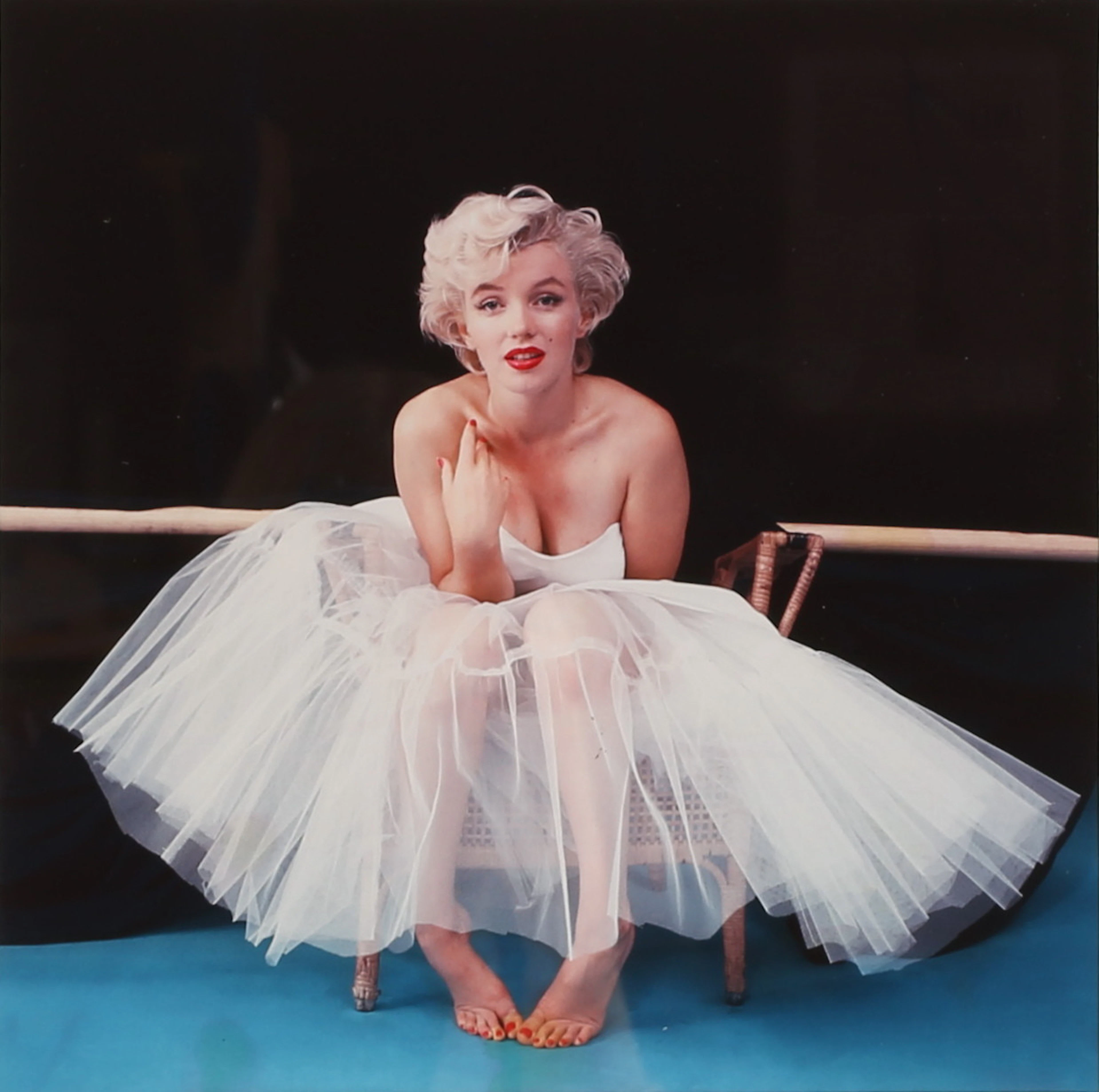 MILTON H GREEN. Efter fotoprint, "Ballerina Sitting".