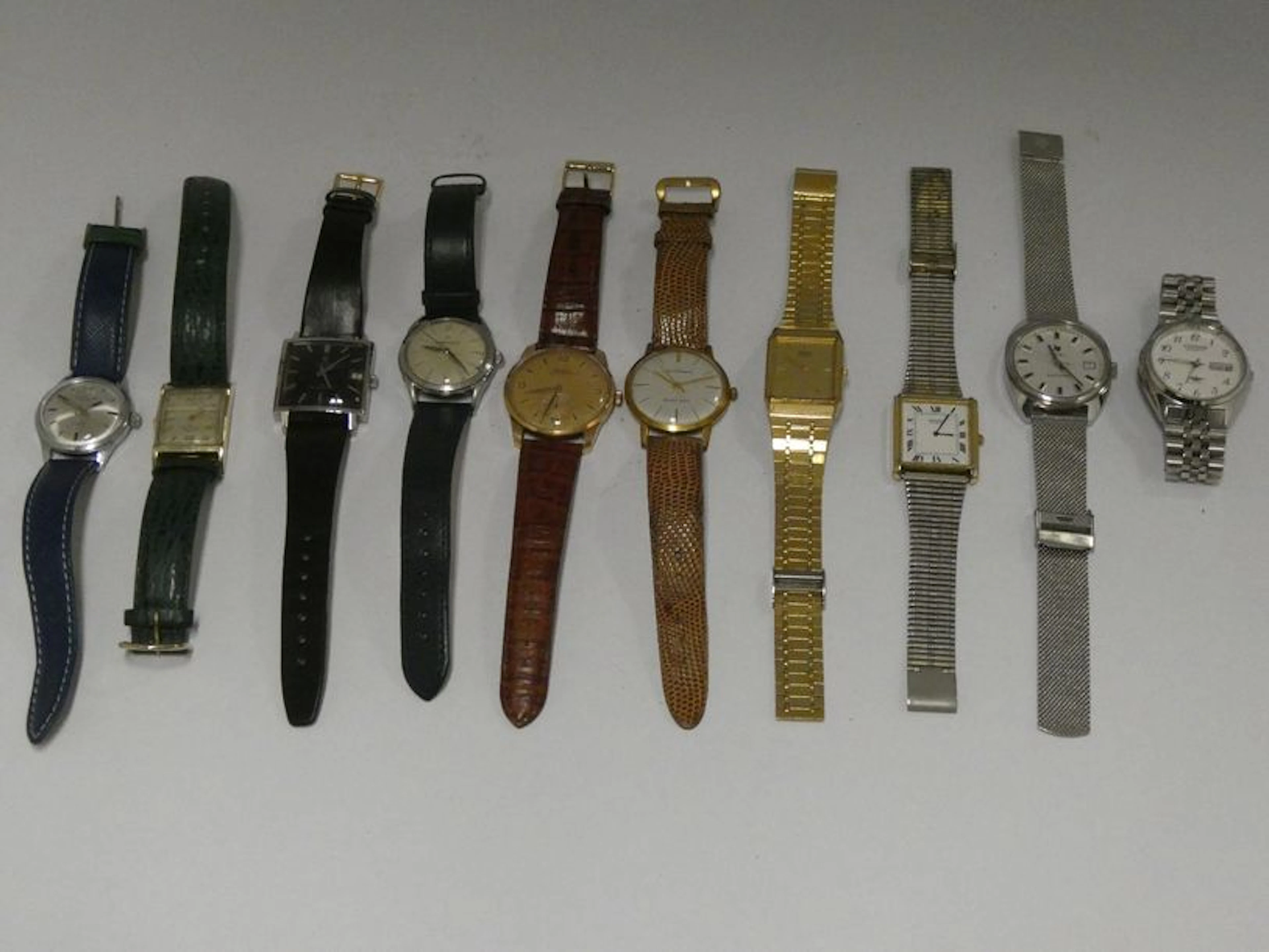 Ensemble de dix montres dont LIP, CITIZEN,…