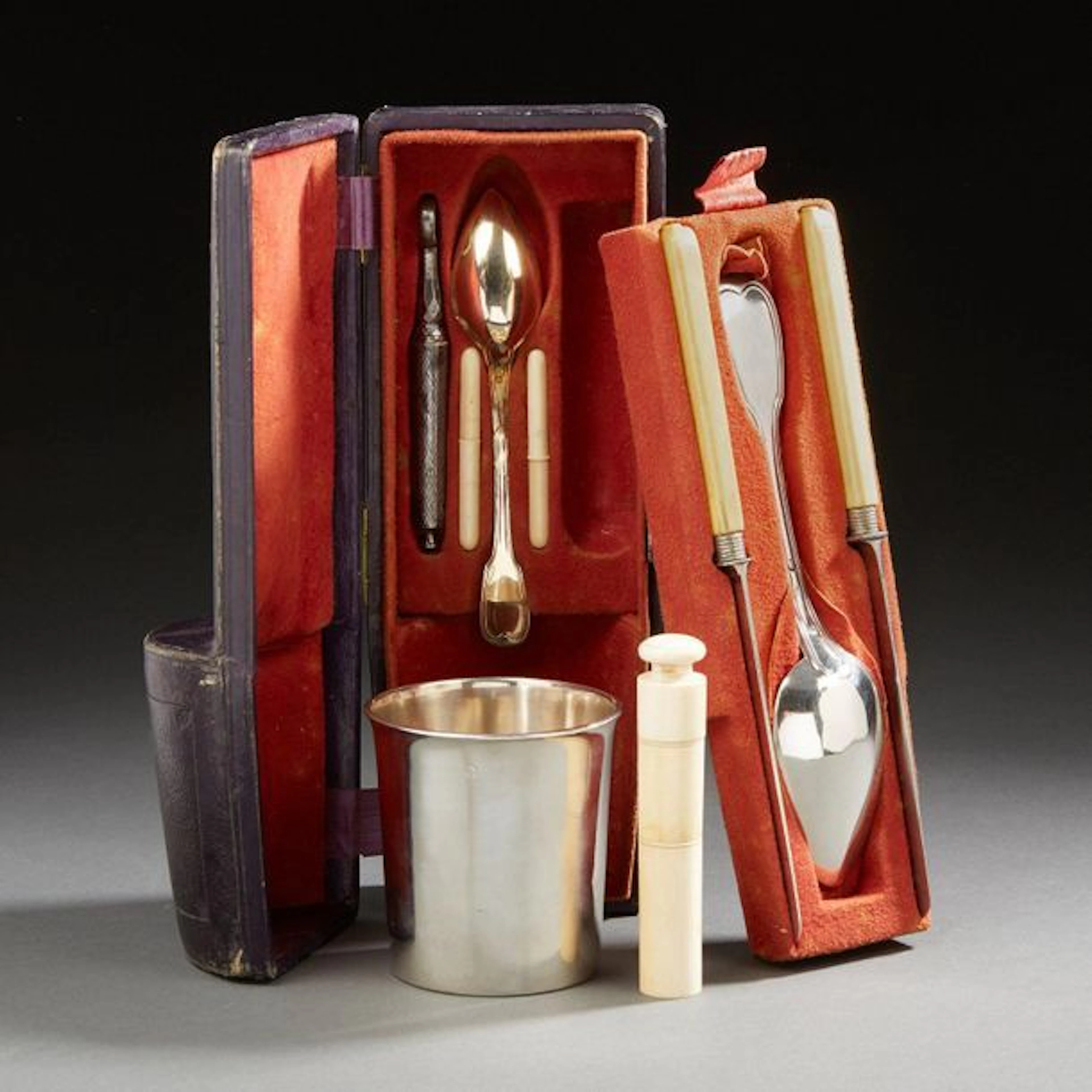Nécessaire de voyage d'époque RESTAURATION,...