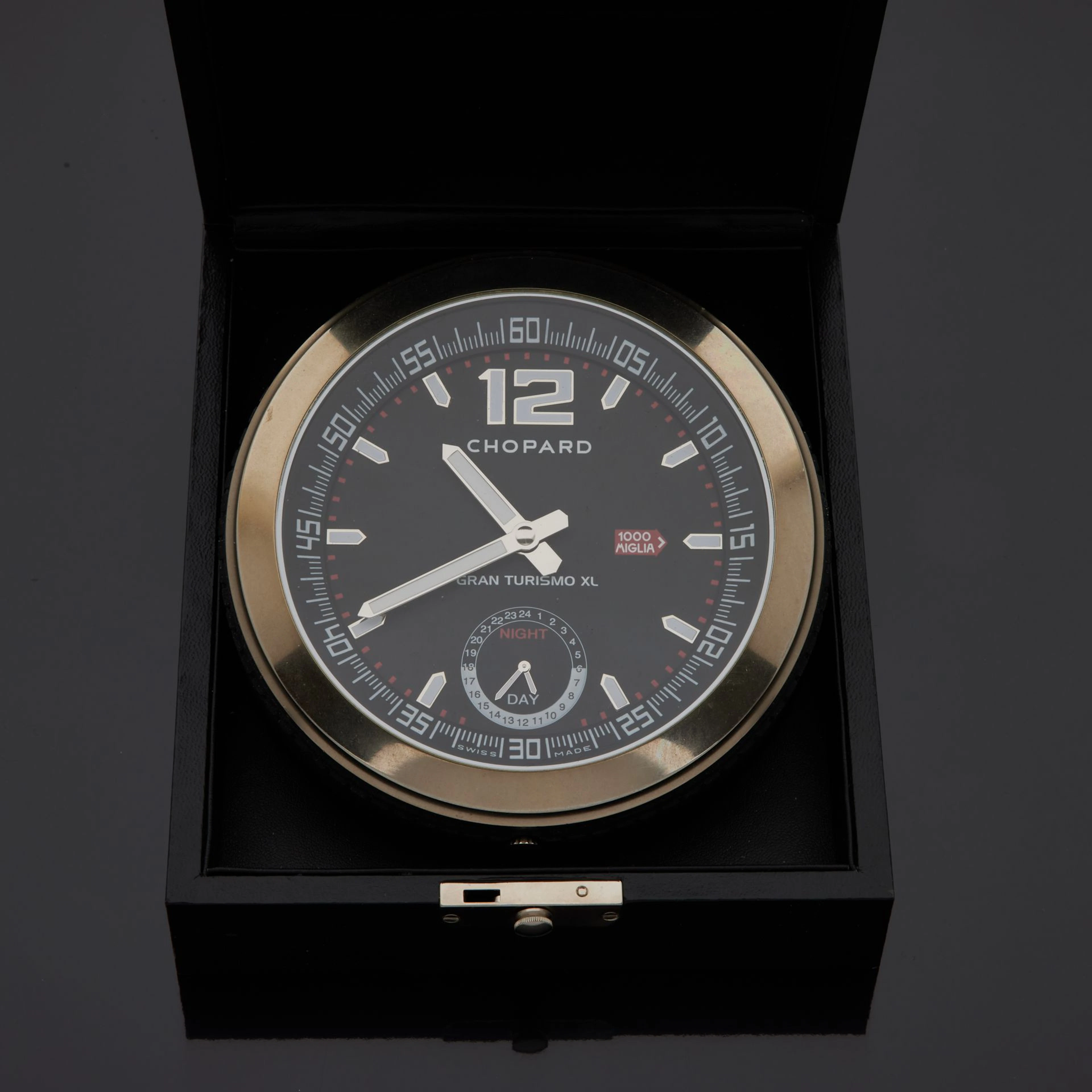 CHOPARD Montre de table Mille Miglia Gran... - Lot 216 - Delon - Hoebanx