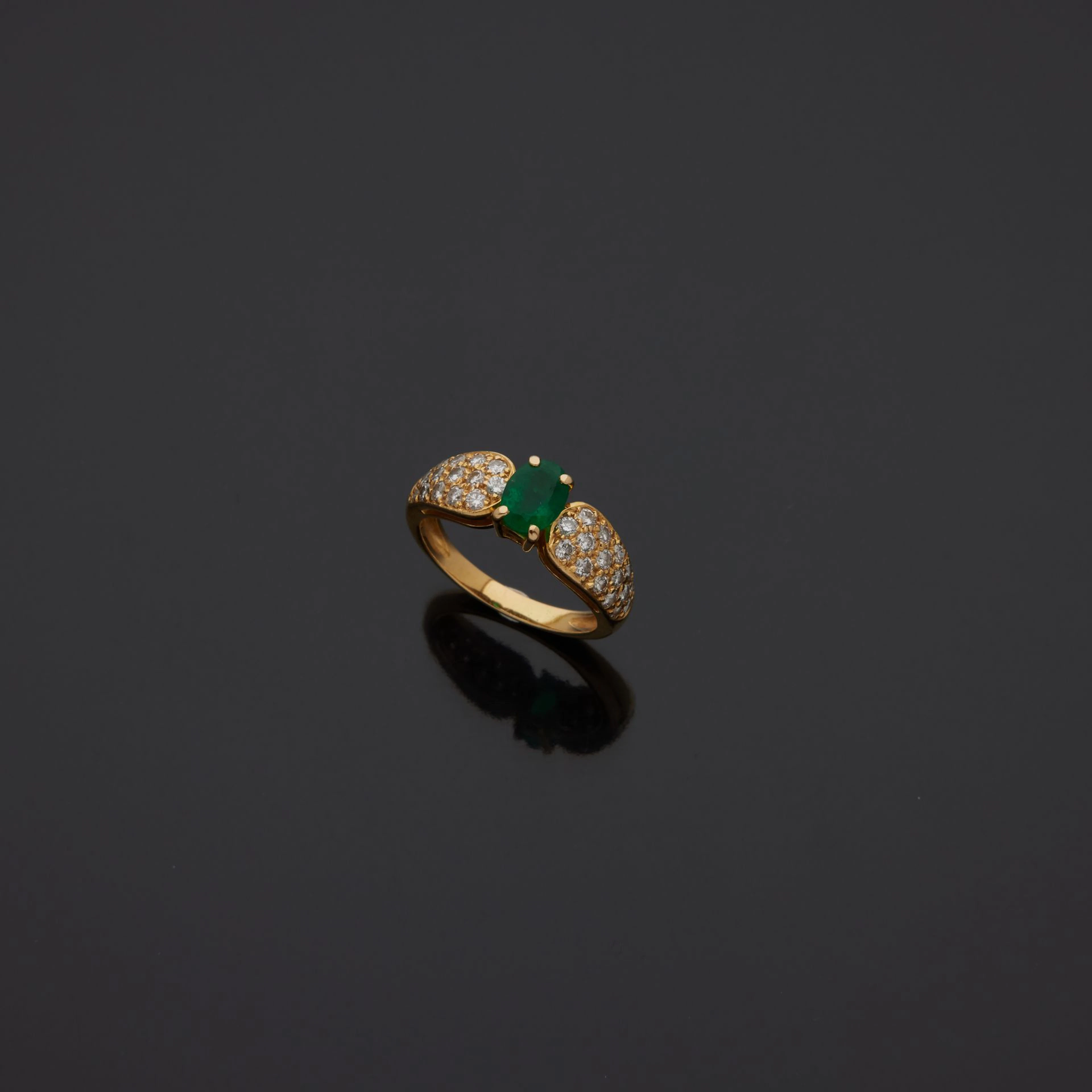 Bague en or jaune 18K (750) ornée d'une... - Lot 116 - Delon - Hoebanx