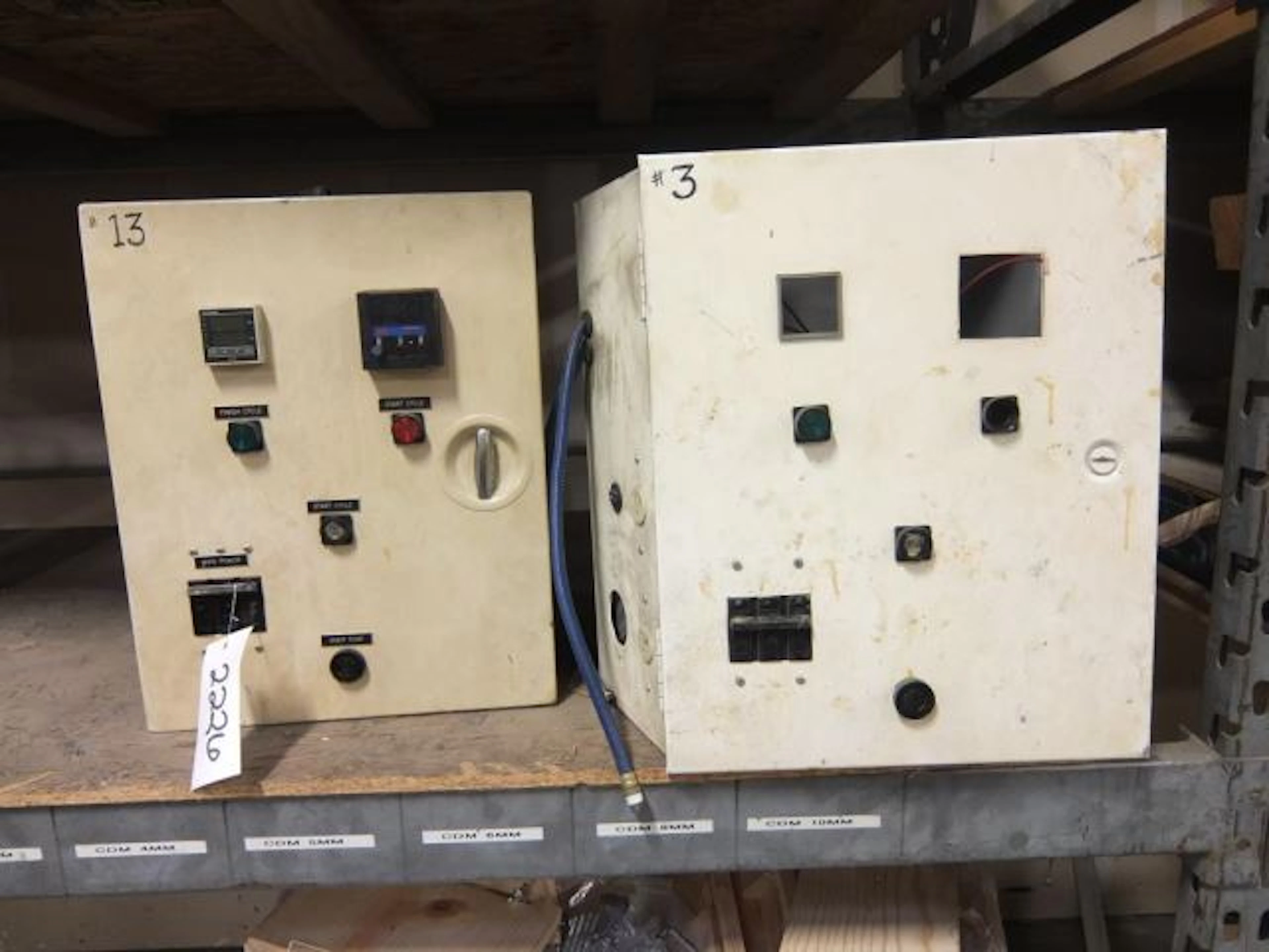 (2) Heating/Cooling Control System.