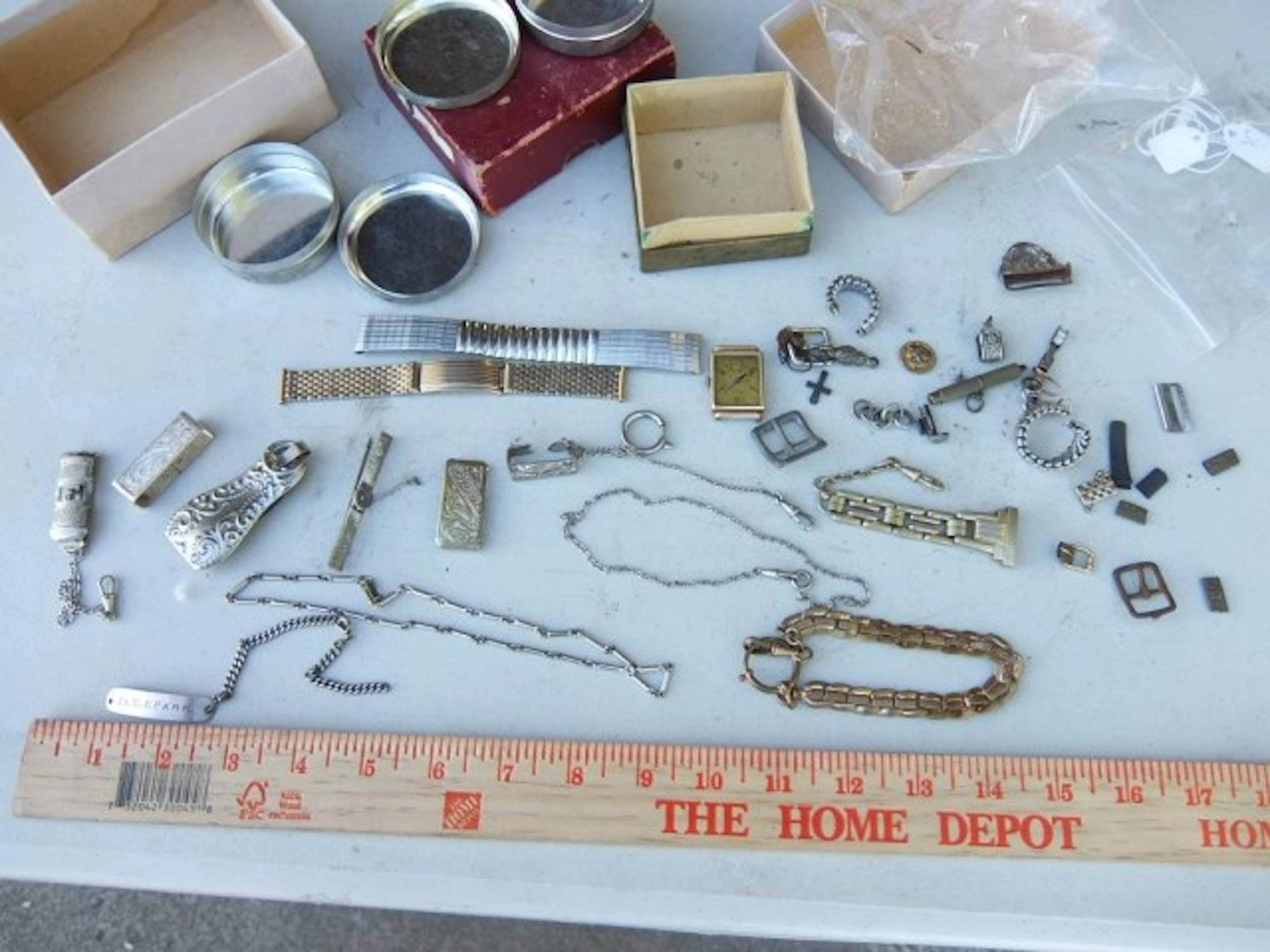 Assorted Vintage Jewelry