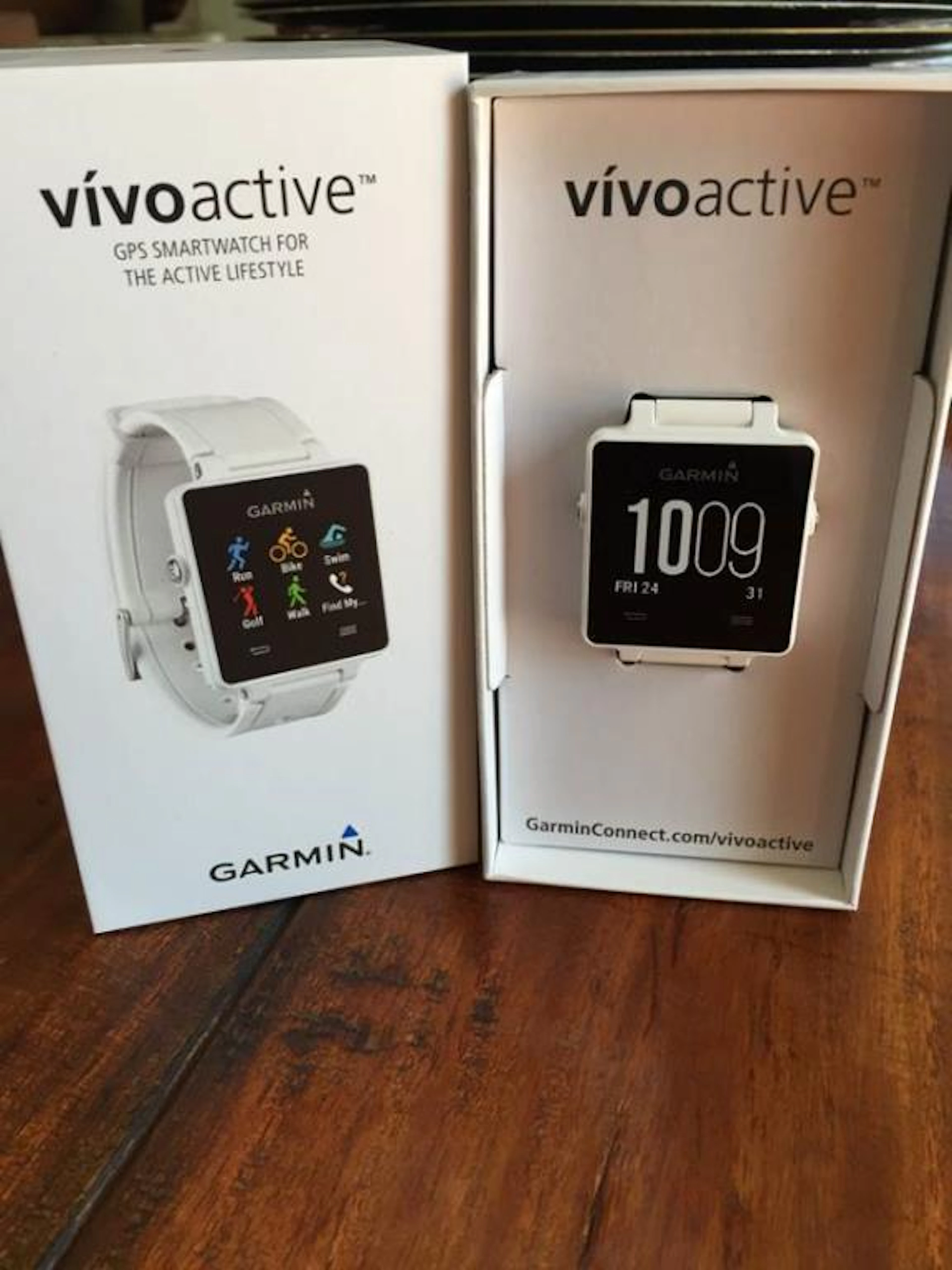 Garmin VIVO Active GPS watch from Fleet Feet.