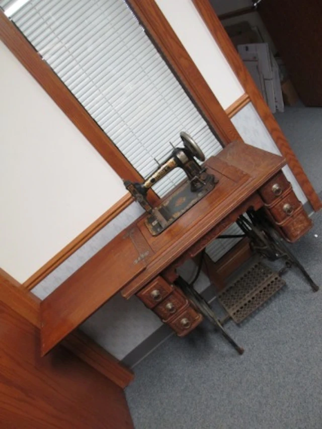 Antique White Cast Iron Treadle Sewing Machine
