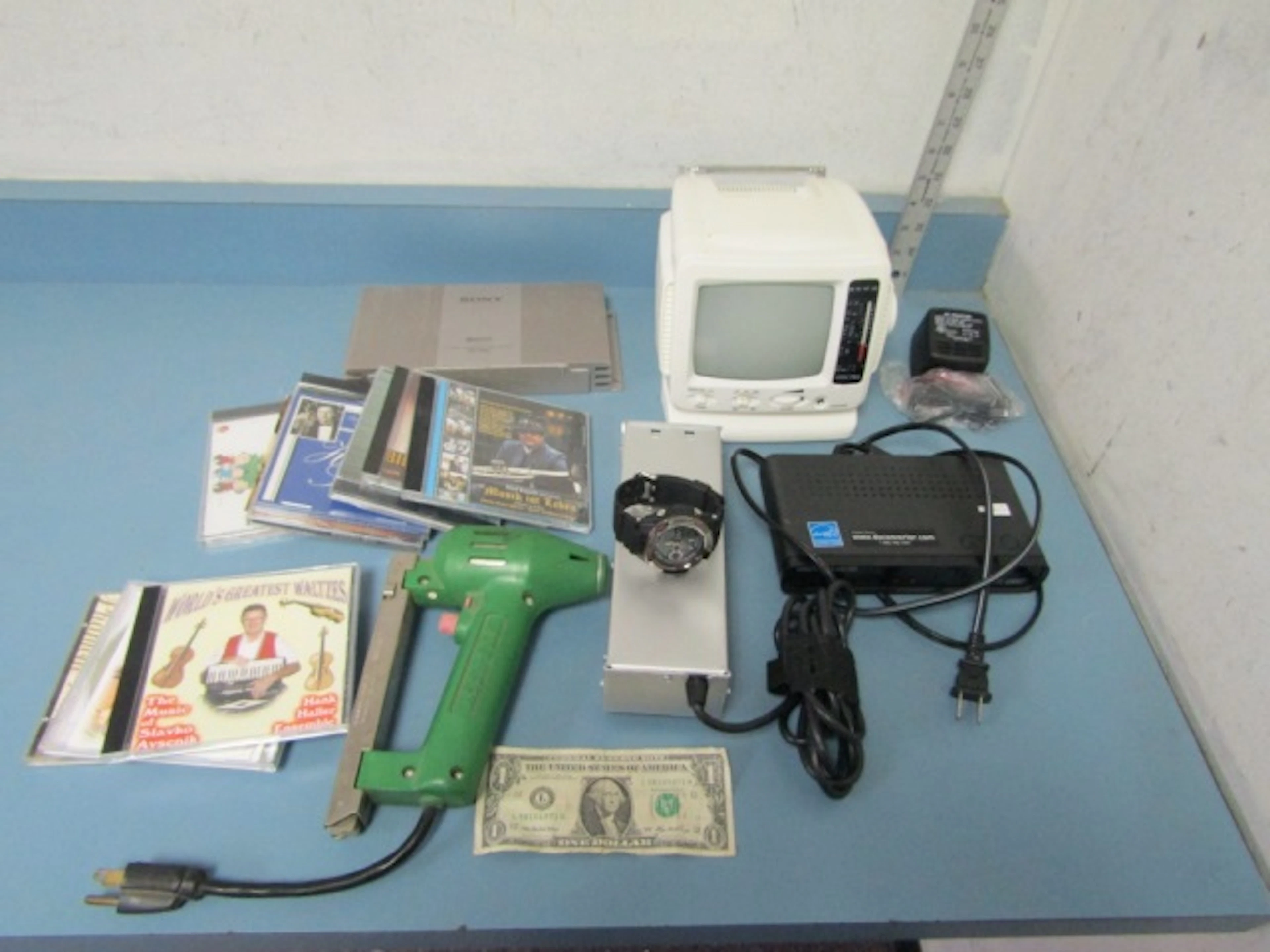 Portable TV, Sony Amp