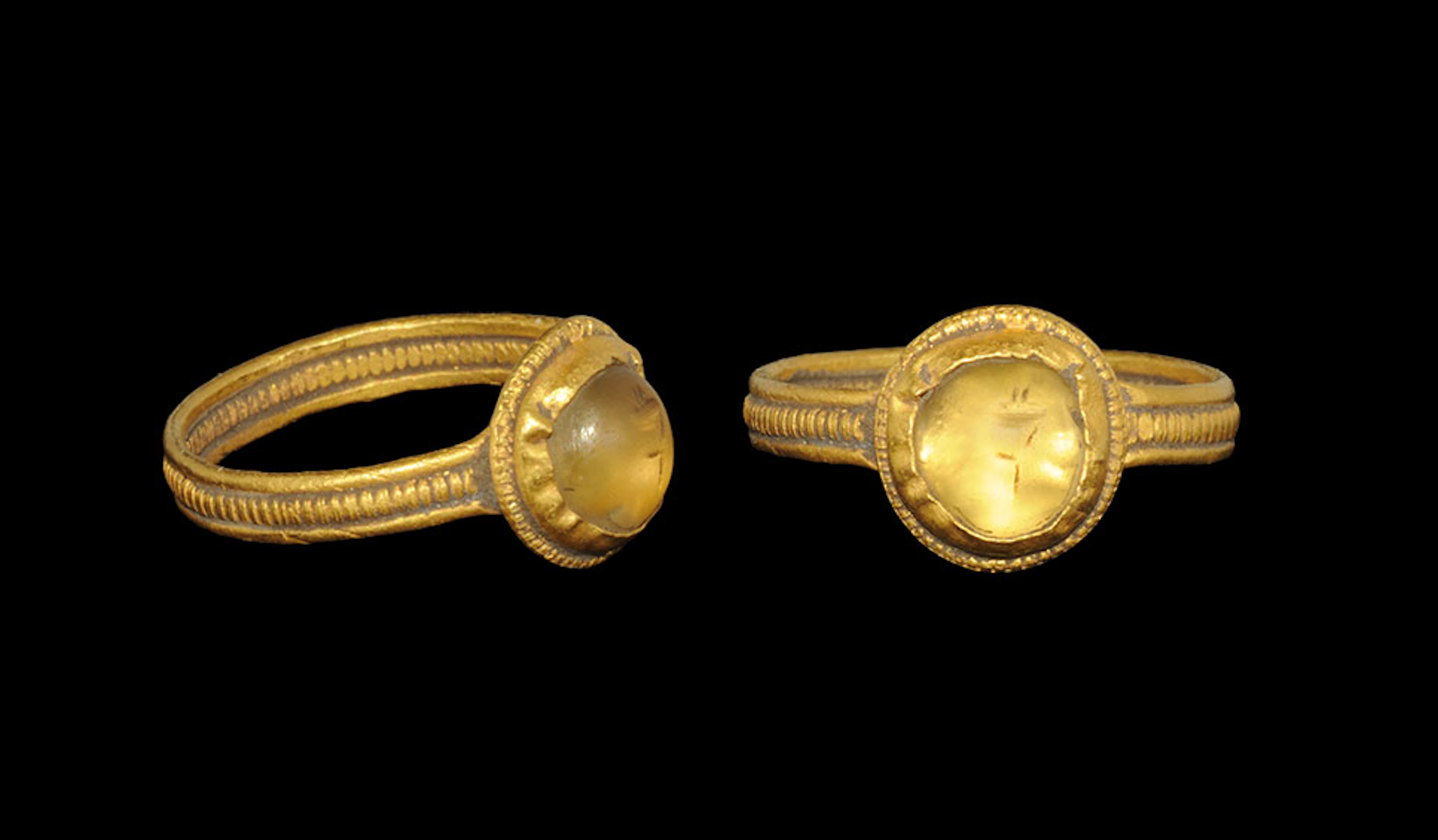 Roman Gold Intaglio Finger Ring