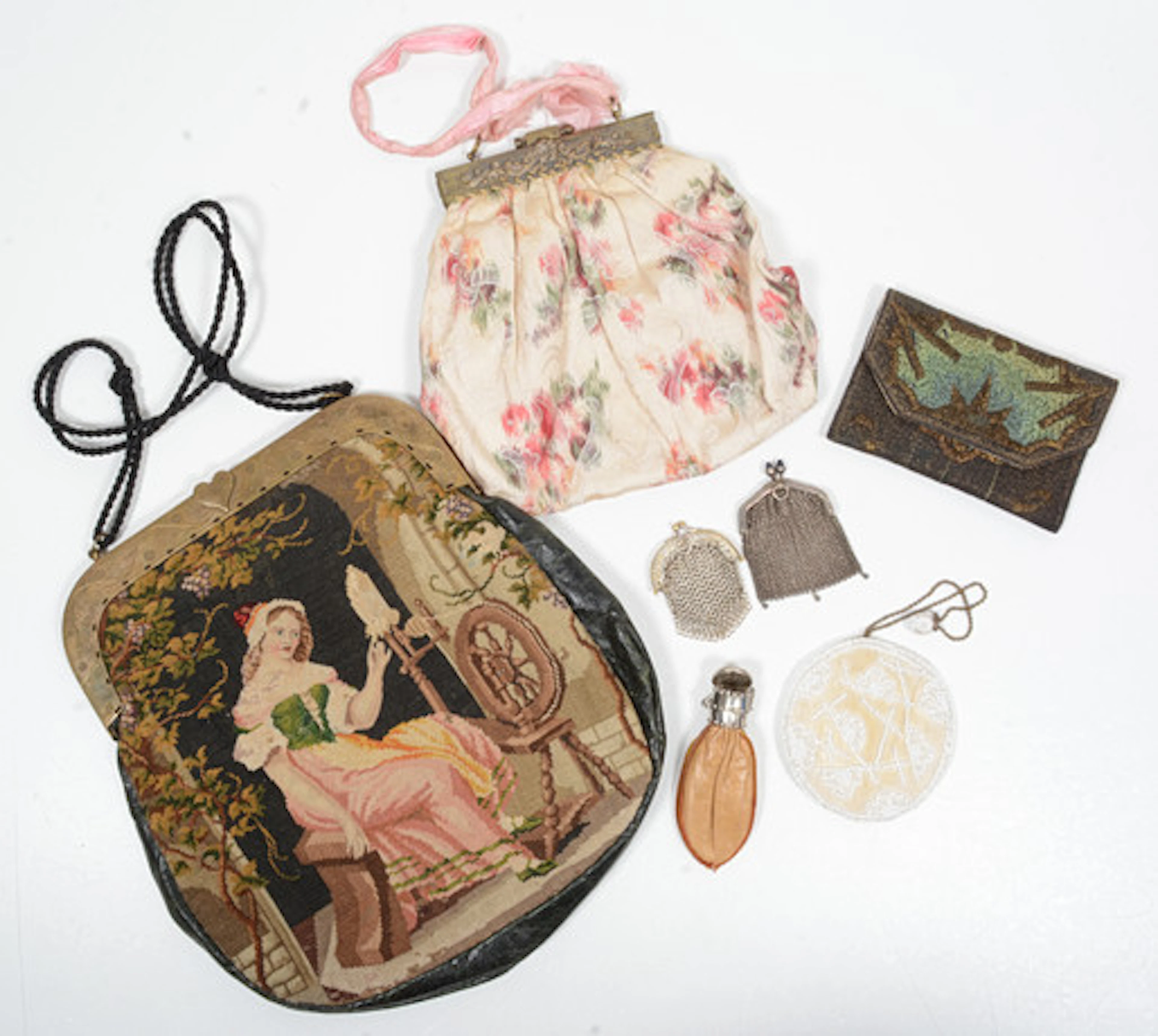 VINTAGE handväskor och myntbörs. senare d…