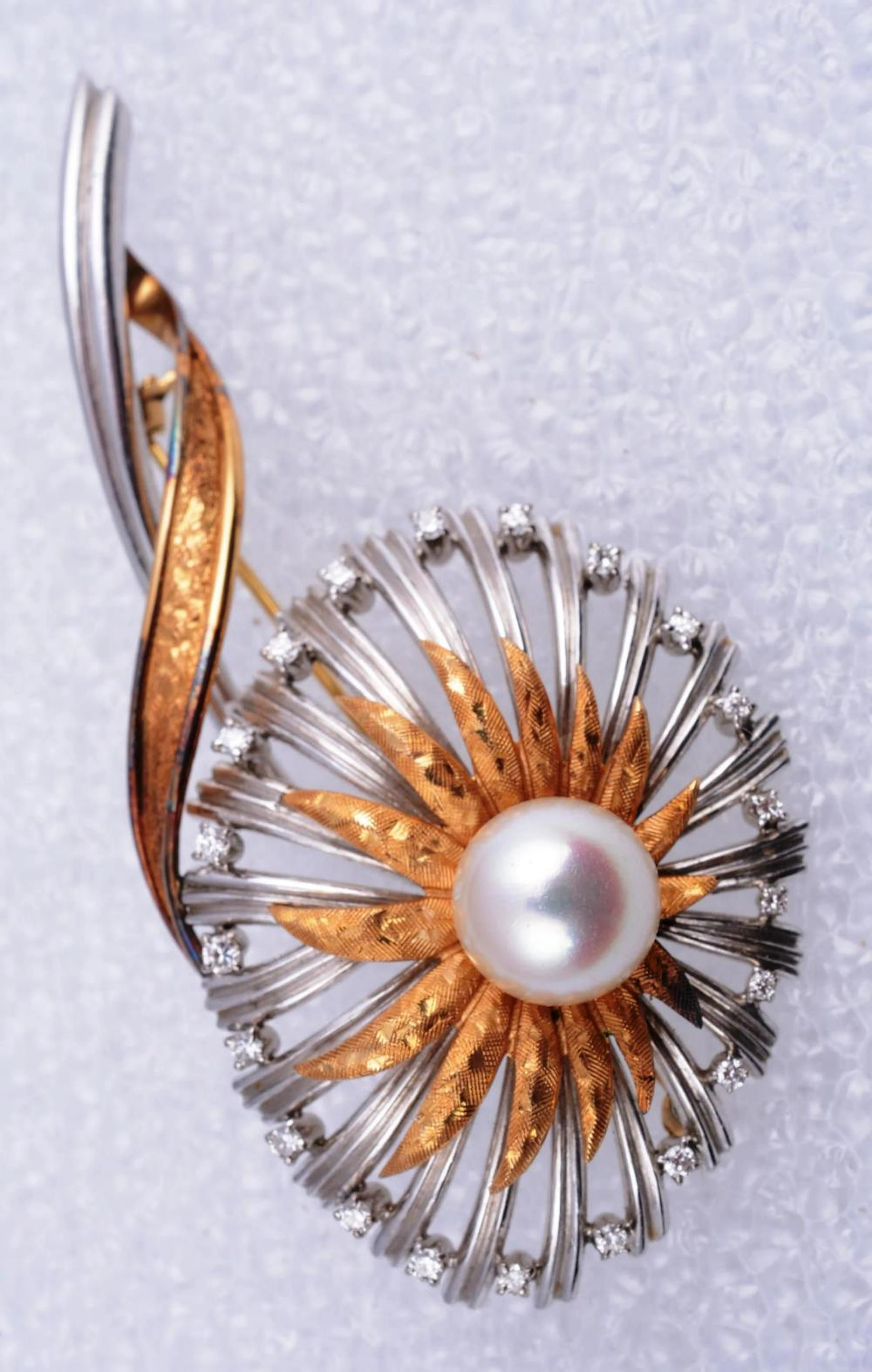 Broche vintage en or jaune et or blanc